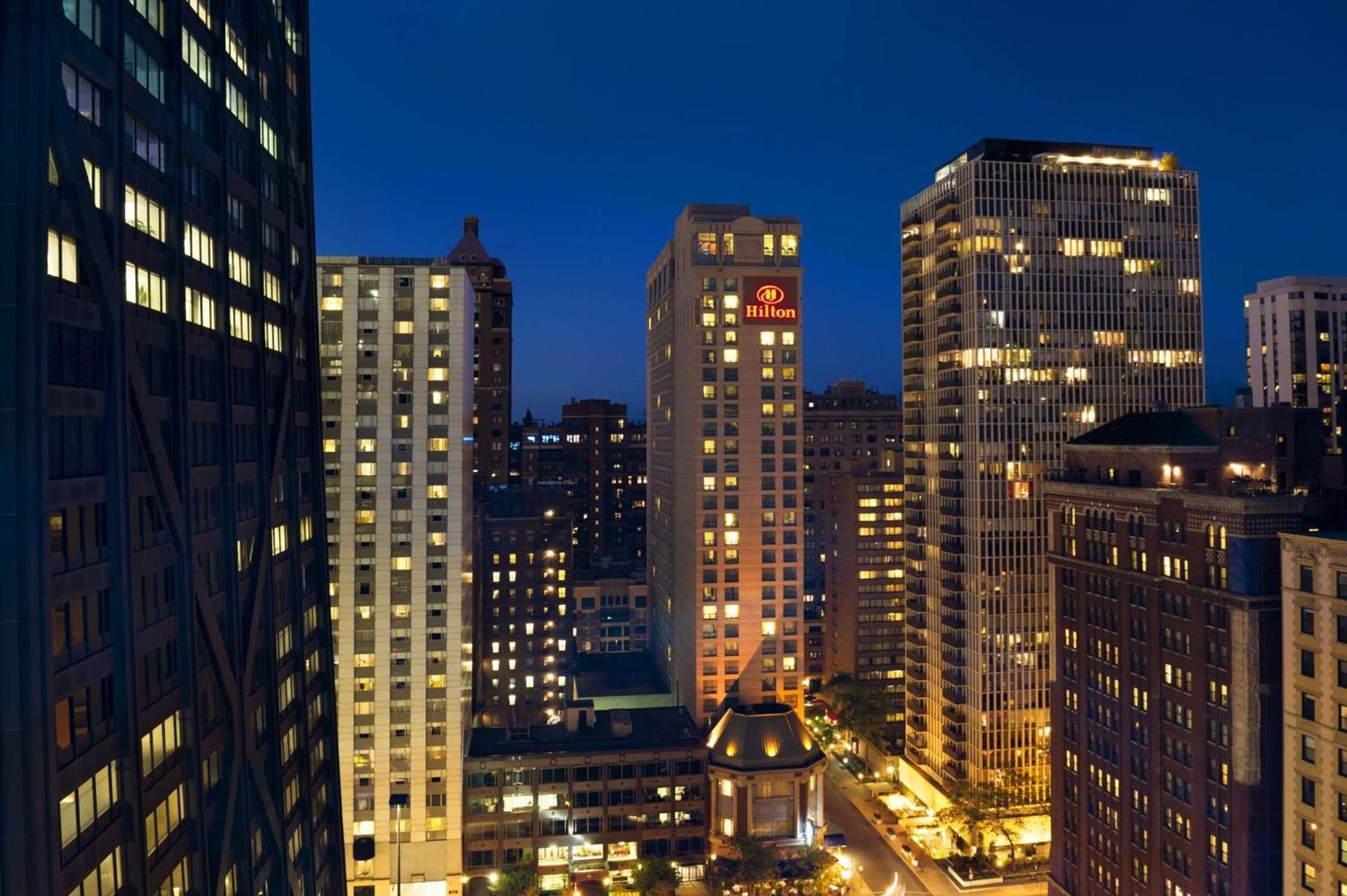 Hilton Chicago Magnificent Mile Suites photo 1