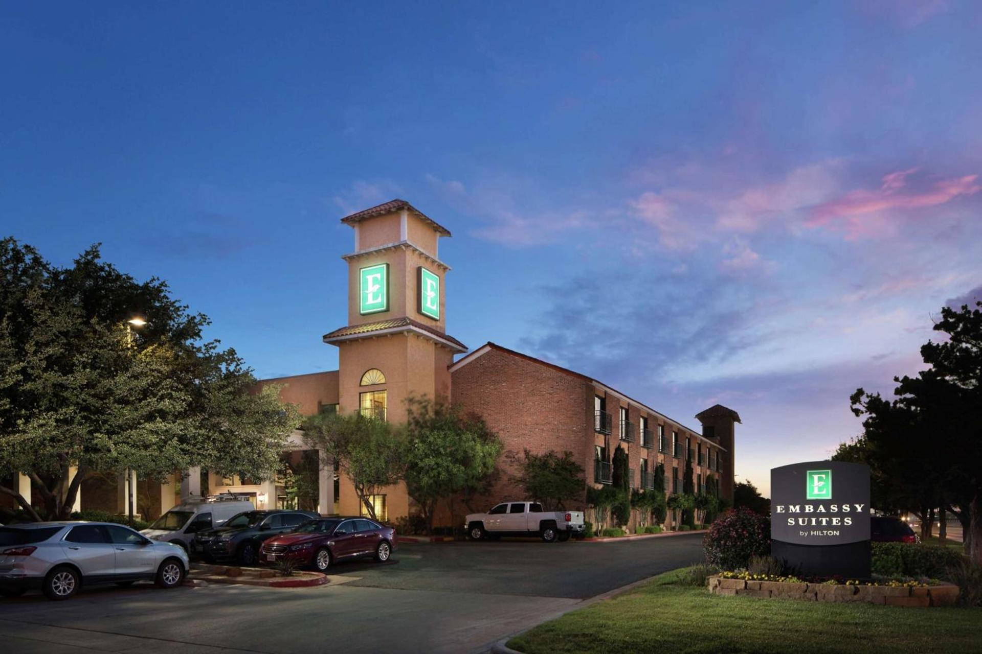 Embassy Suites Lubbock photo 2