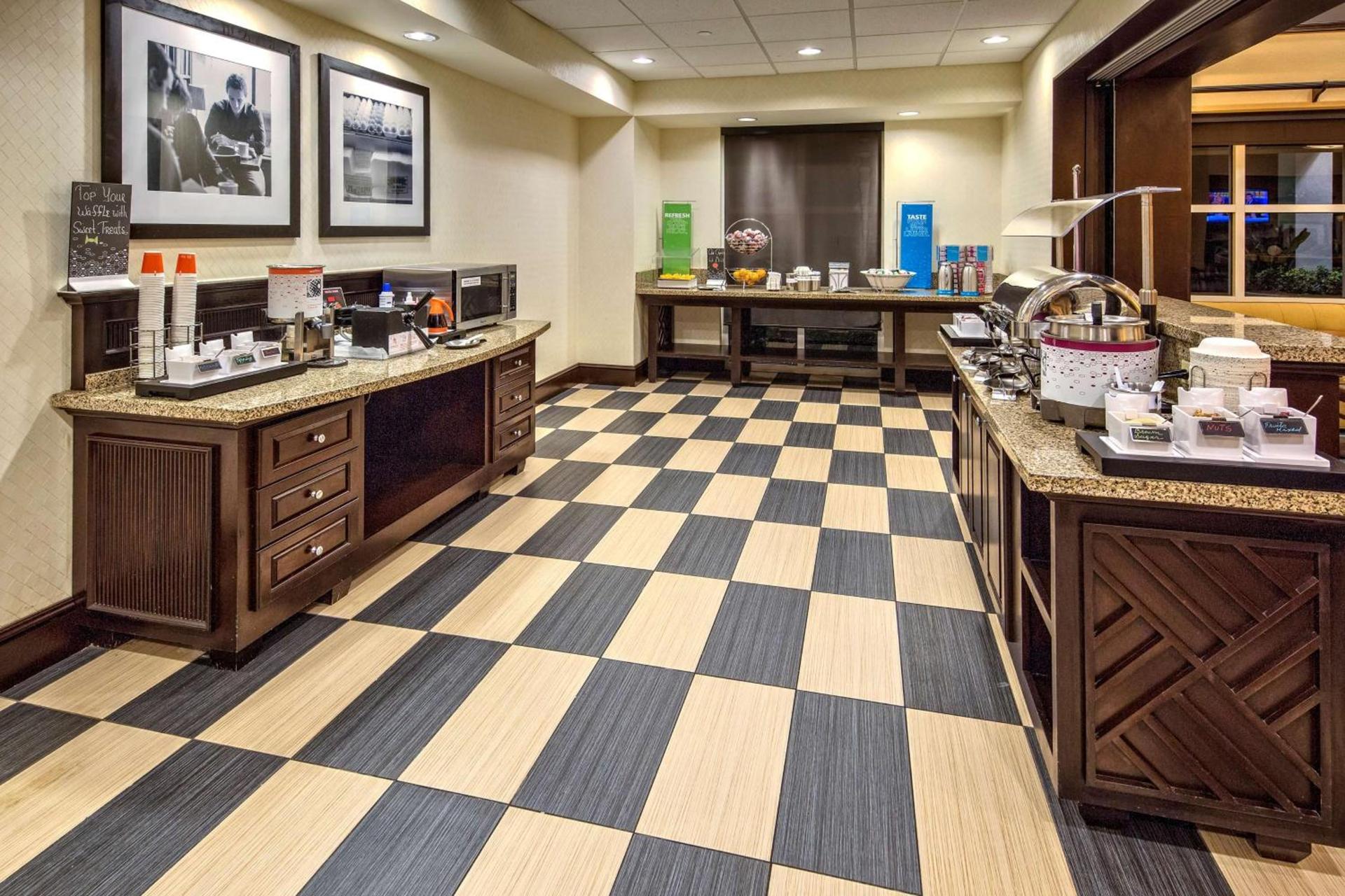 Hampton Inn & Suites Stuart-North photo 10