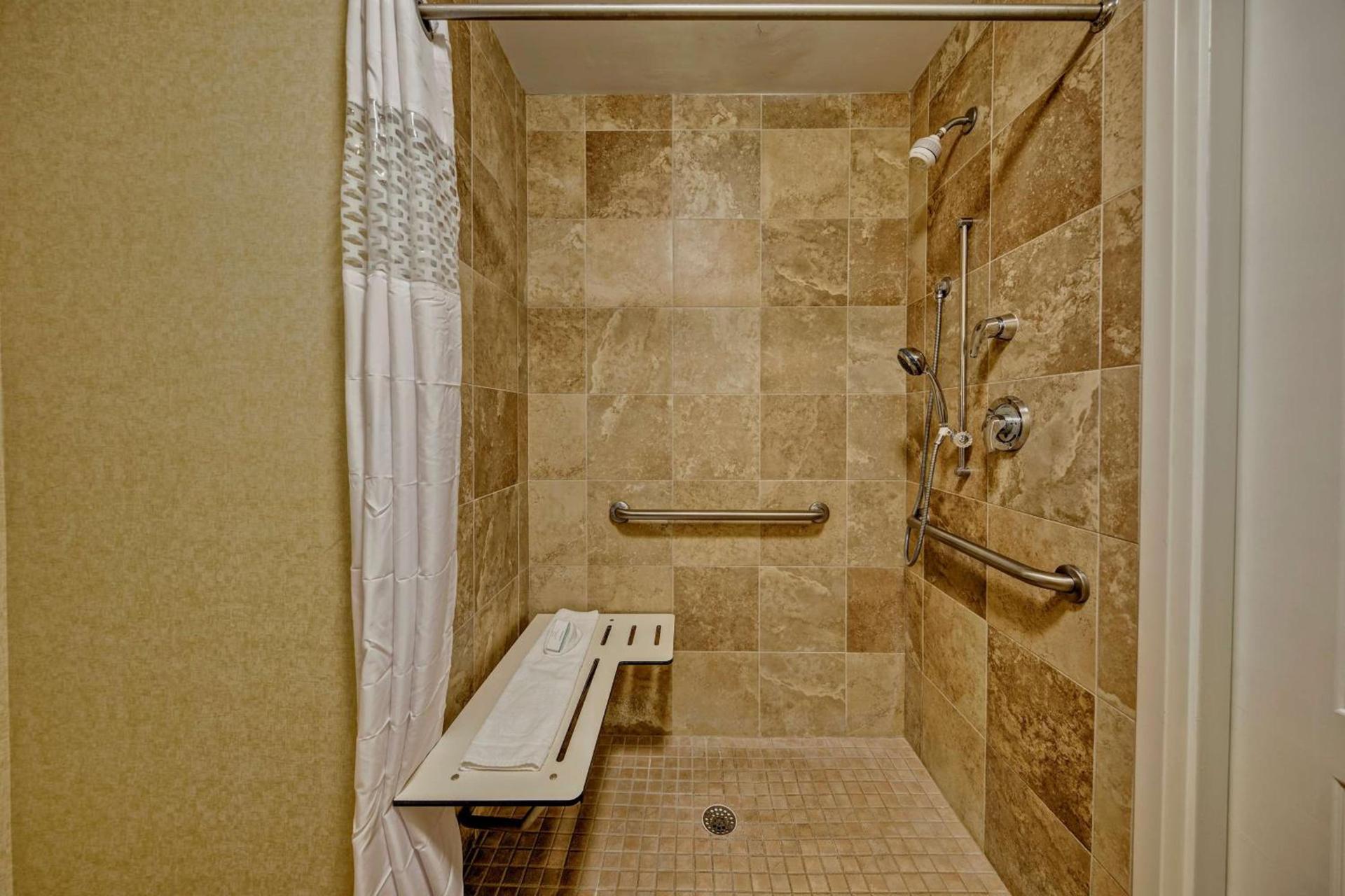 Hampton Inn & Suites Stuart-North photo 20