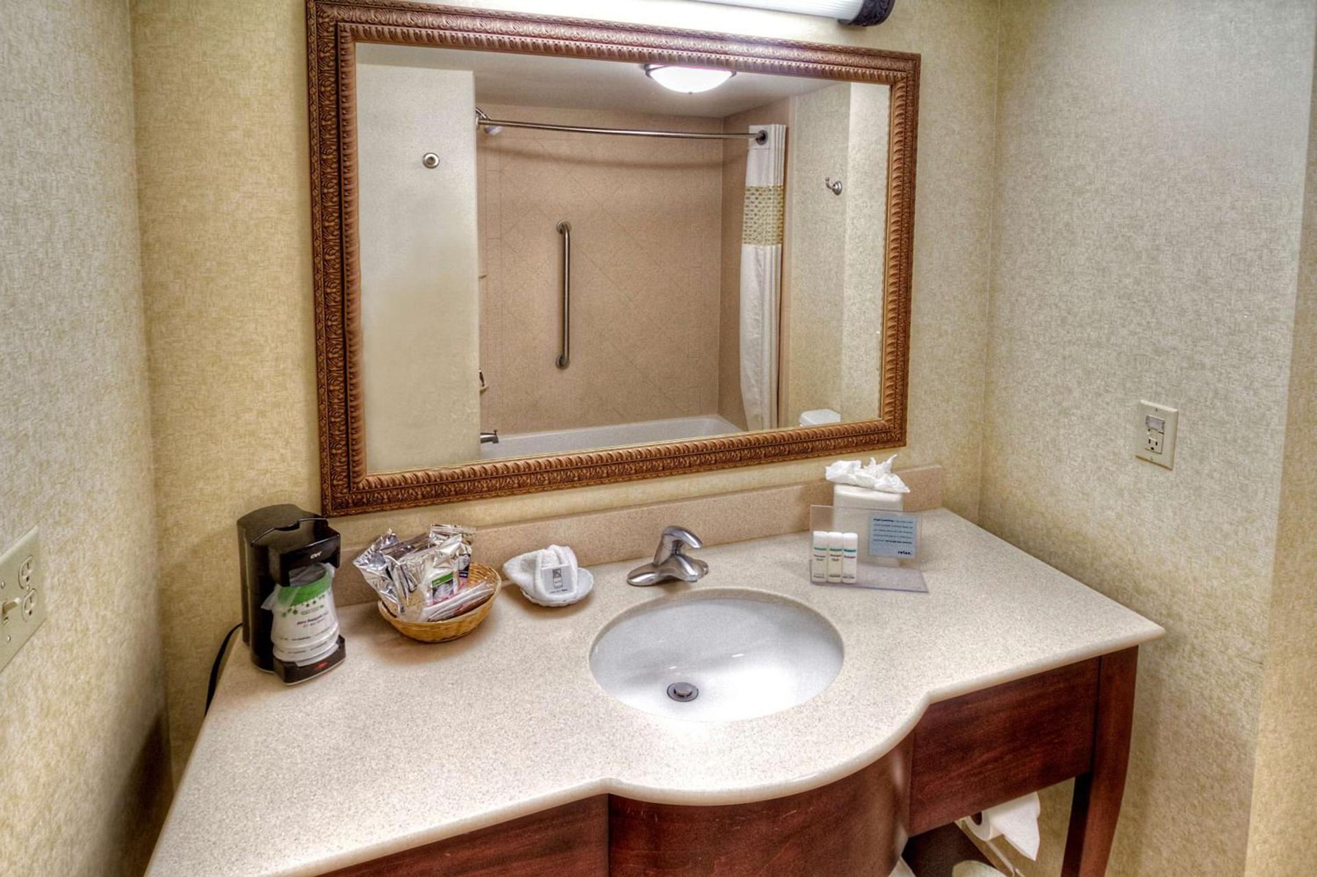 Hampton Inn & Suites Stuart-North photo 26