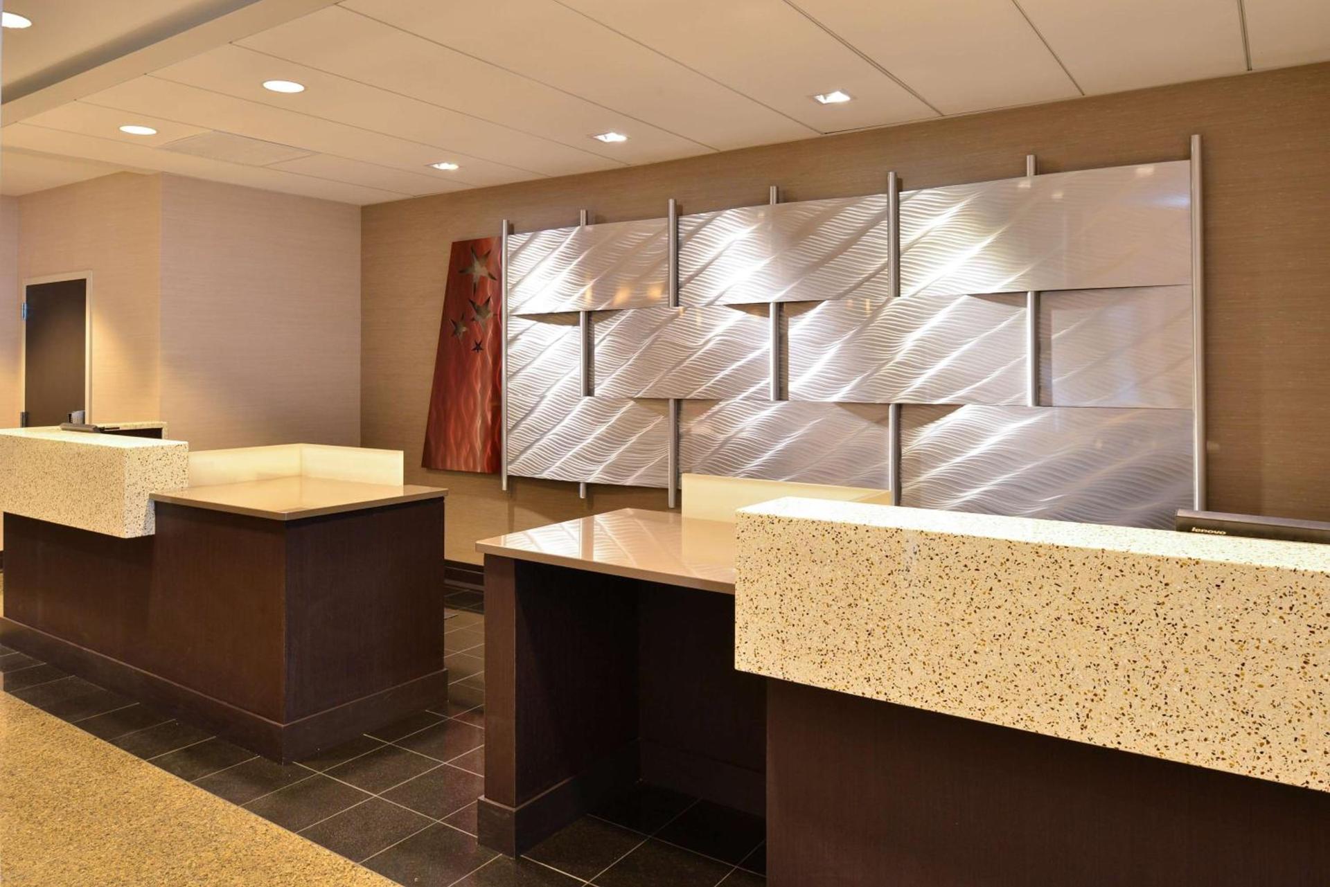 Hotel Belvoir Springfield photo 2