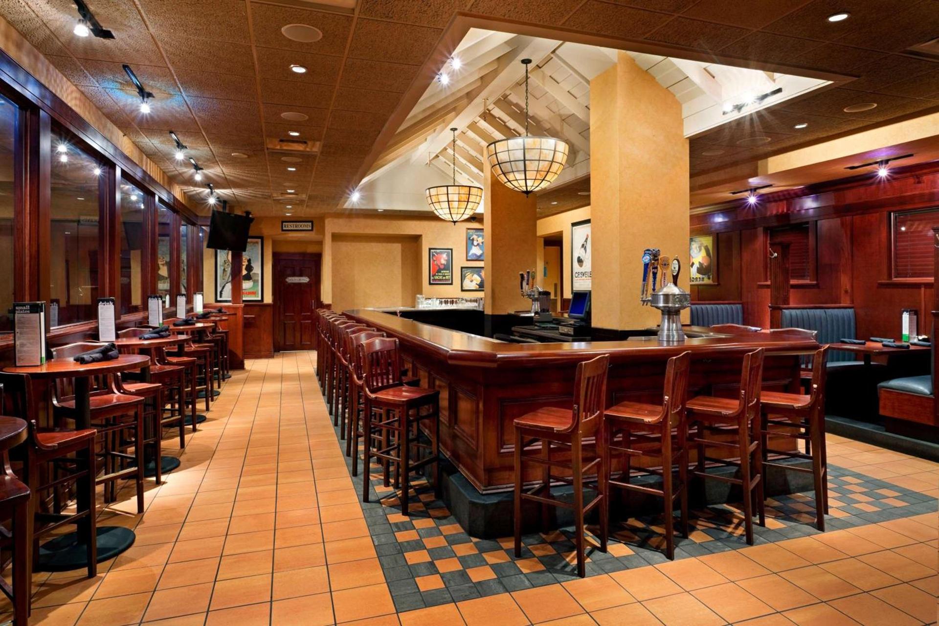 Hotel Belvoir Springfield photo 9