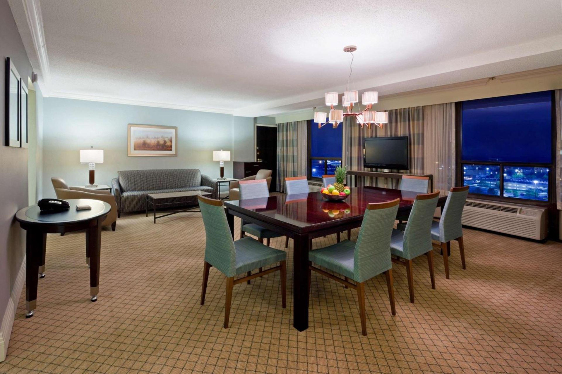 Hotel Belvoir Springfield photo 20