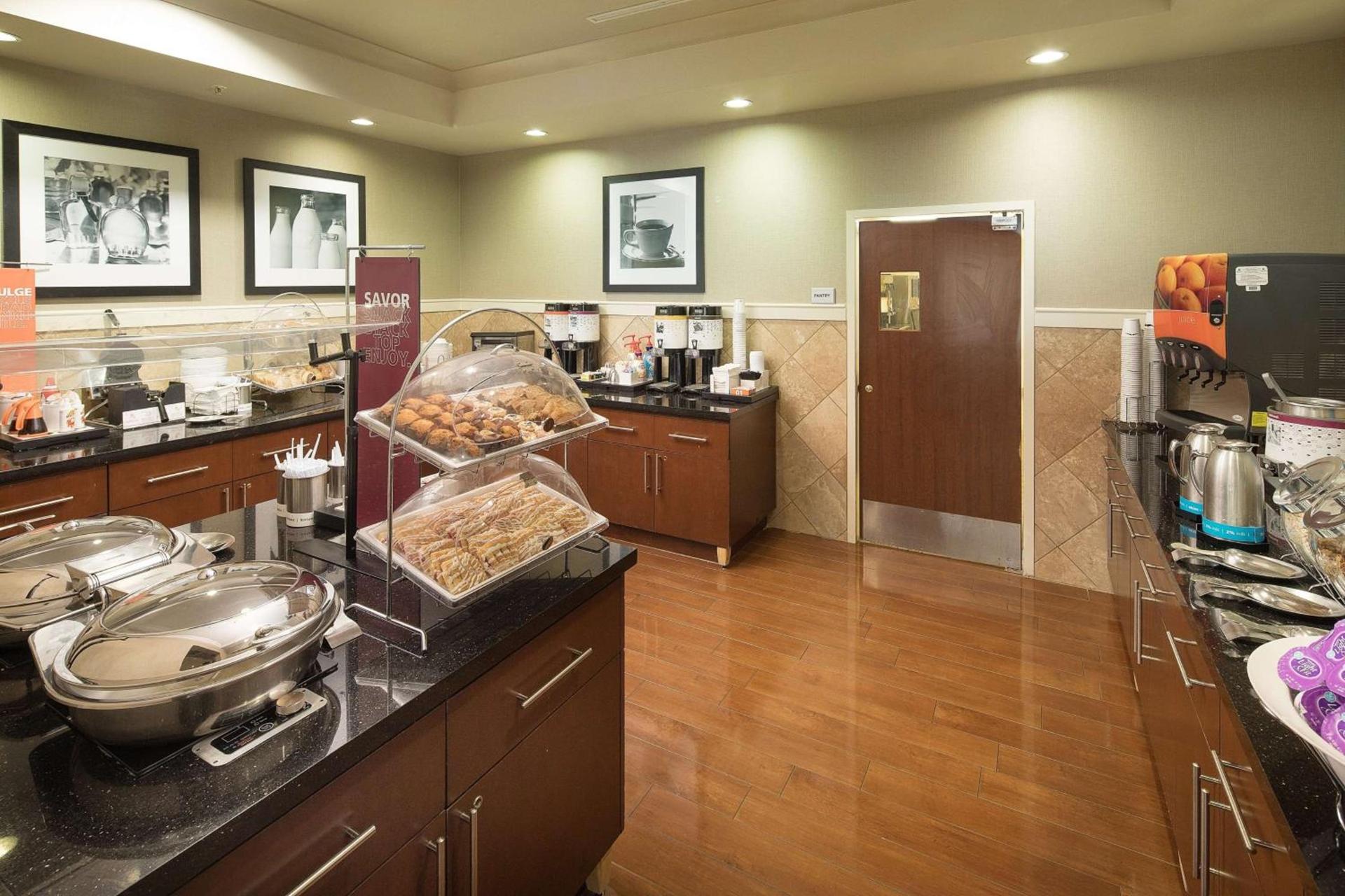 Hampton Inn & Suites Little Rock-Downtown photo 16