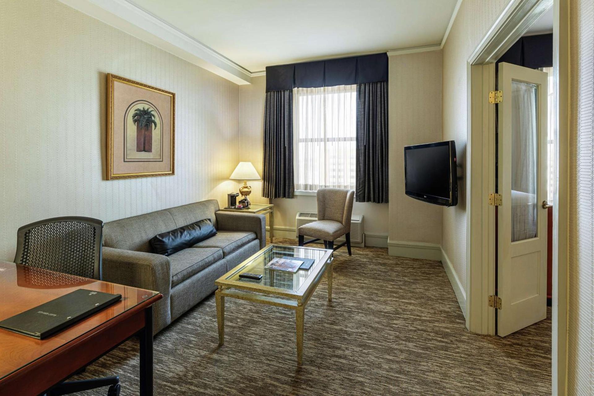 Hilton Cincinnati Netherland Plaza photo 6