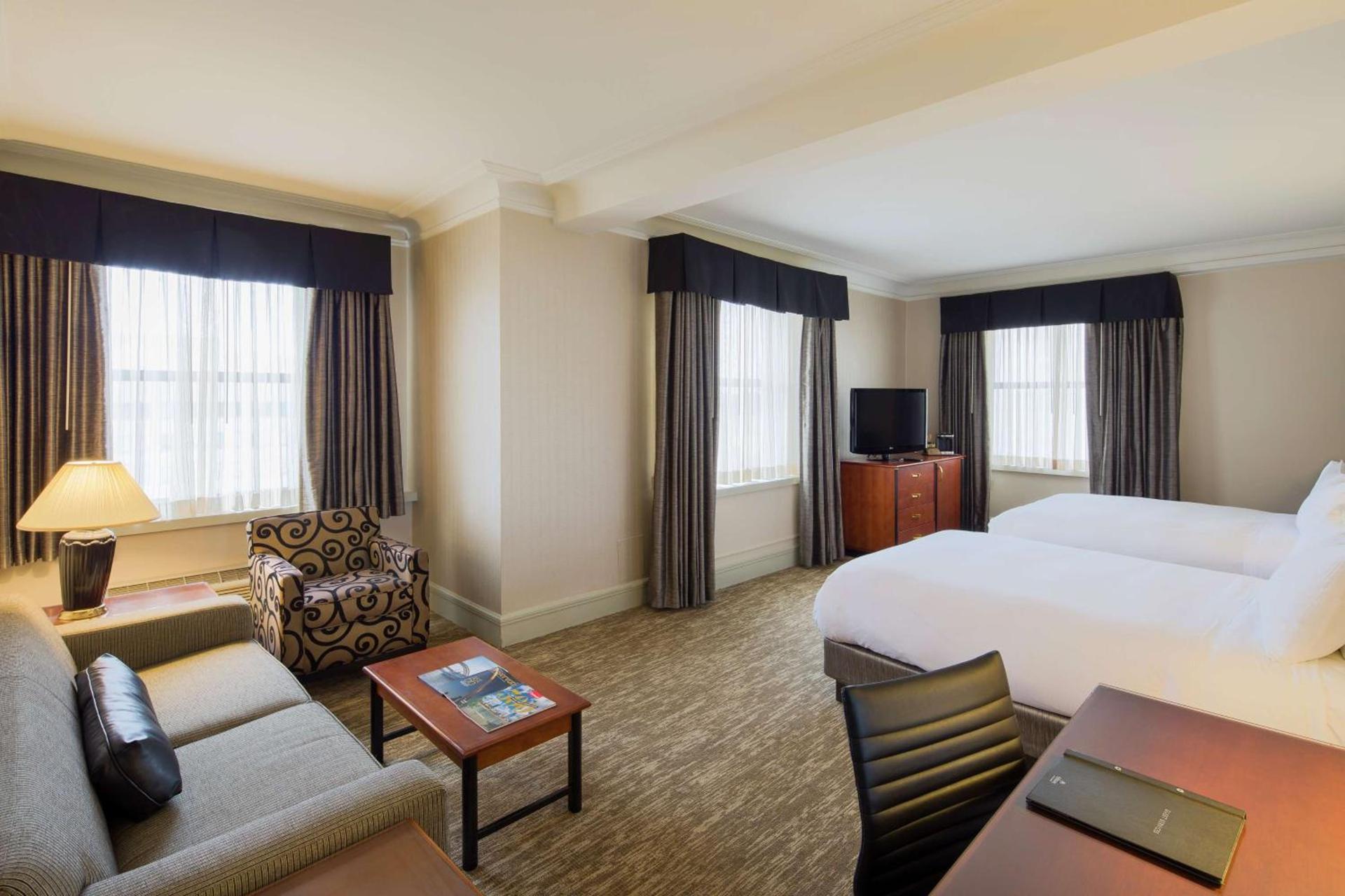 Hilton Cincinnati Netherland Plaza photo 12