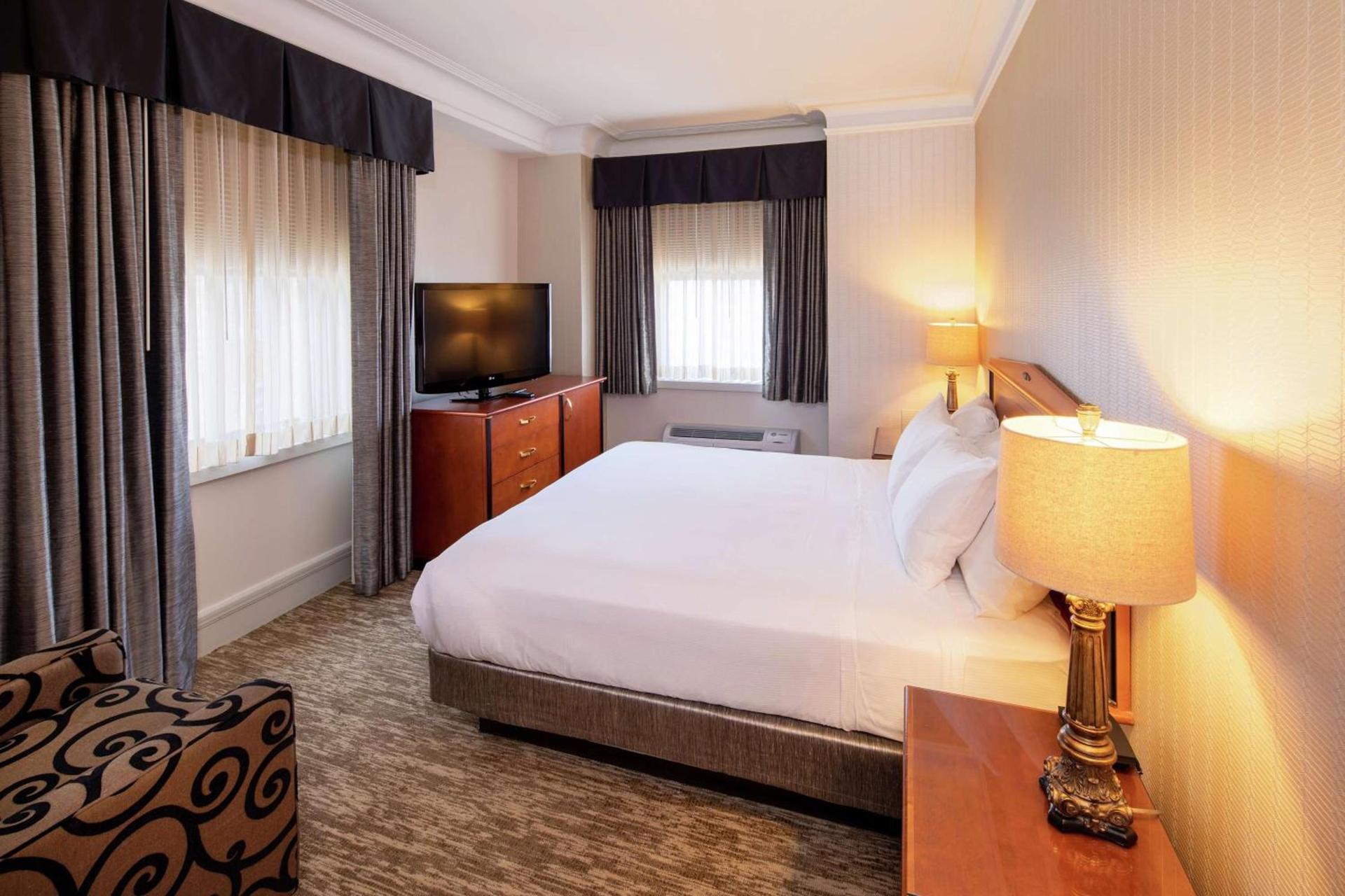 Hilton Cincinnati Netherland Plaza photo 39
