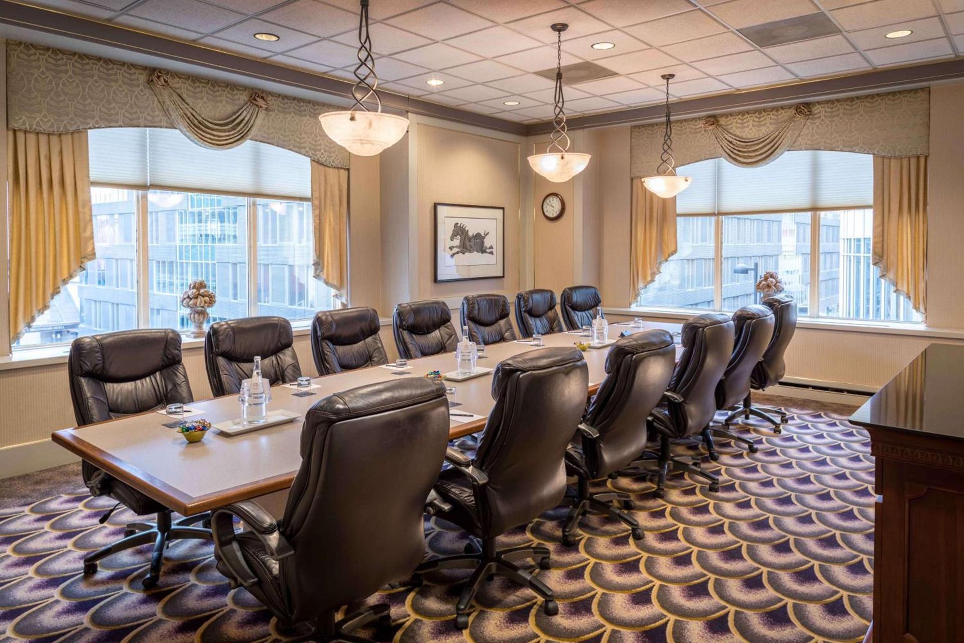Hilton Cincinnati Netherland Plaza photo 51