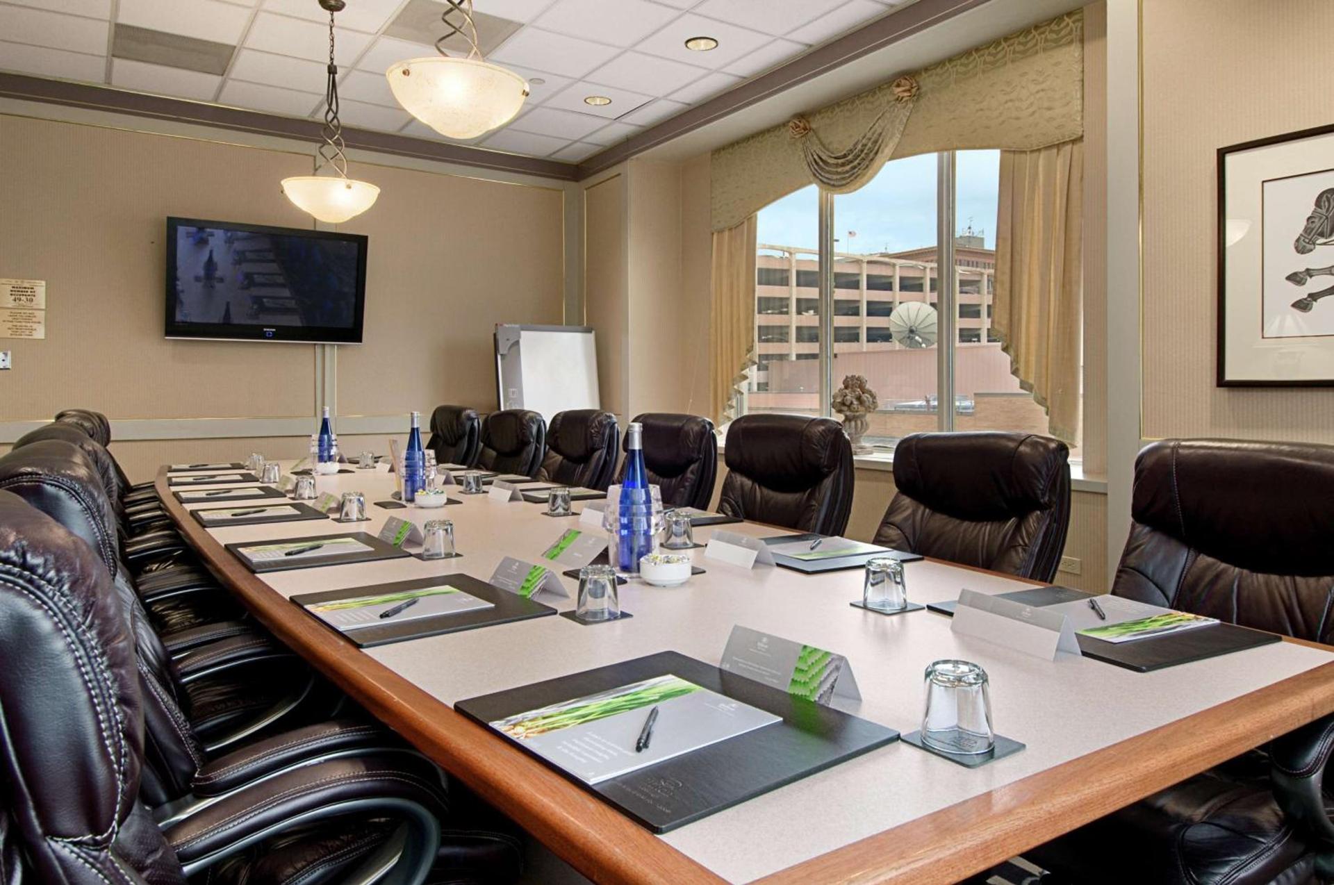 Hilton Cincinnati Netherland Plaza photo 81
