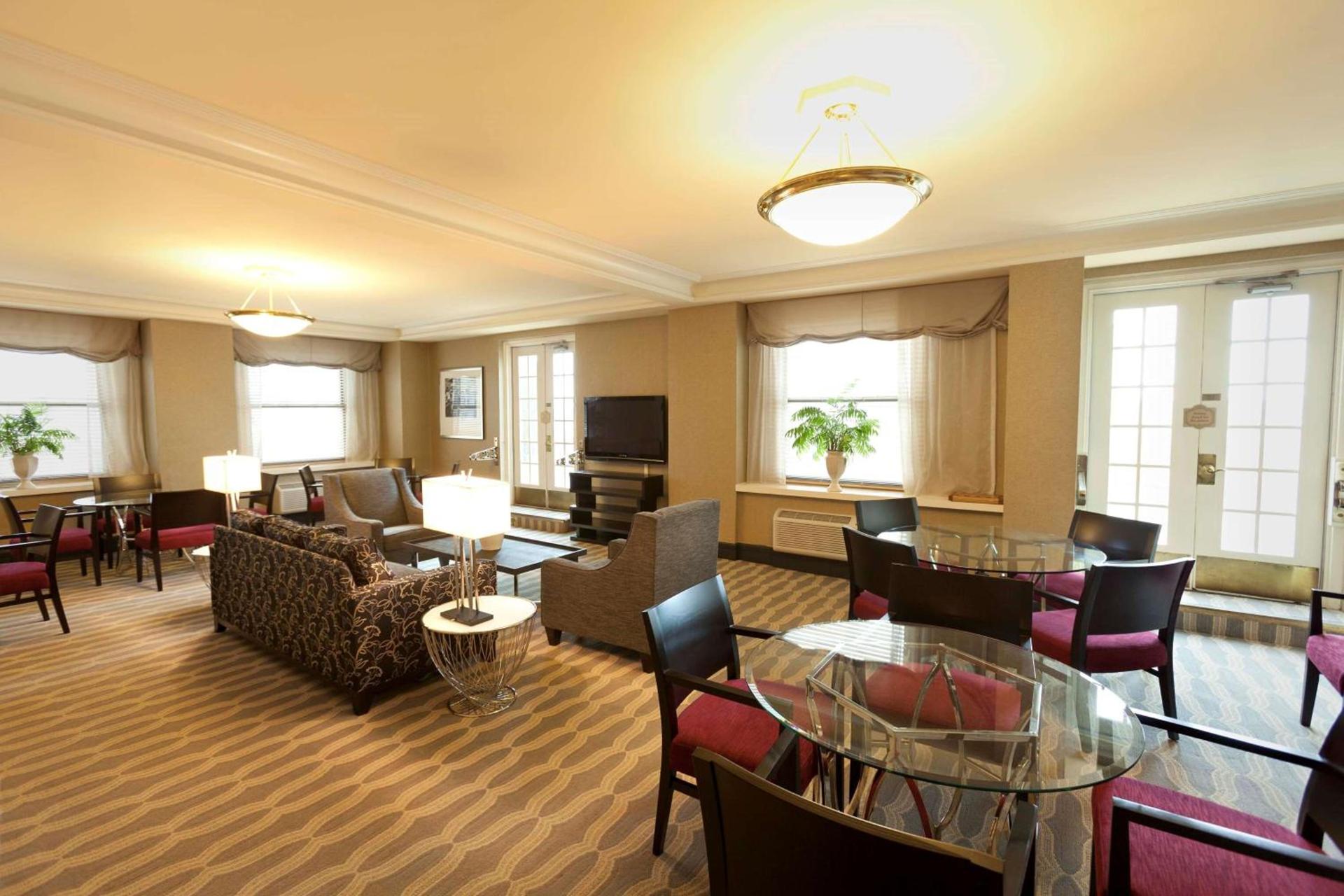 Hilton Cincinnati Netherland Plaza photo 17