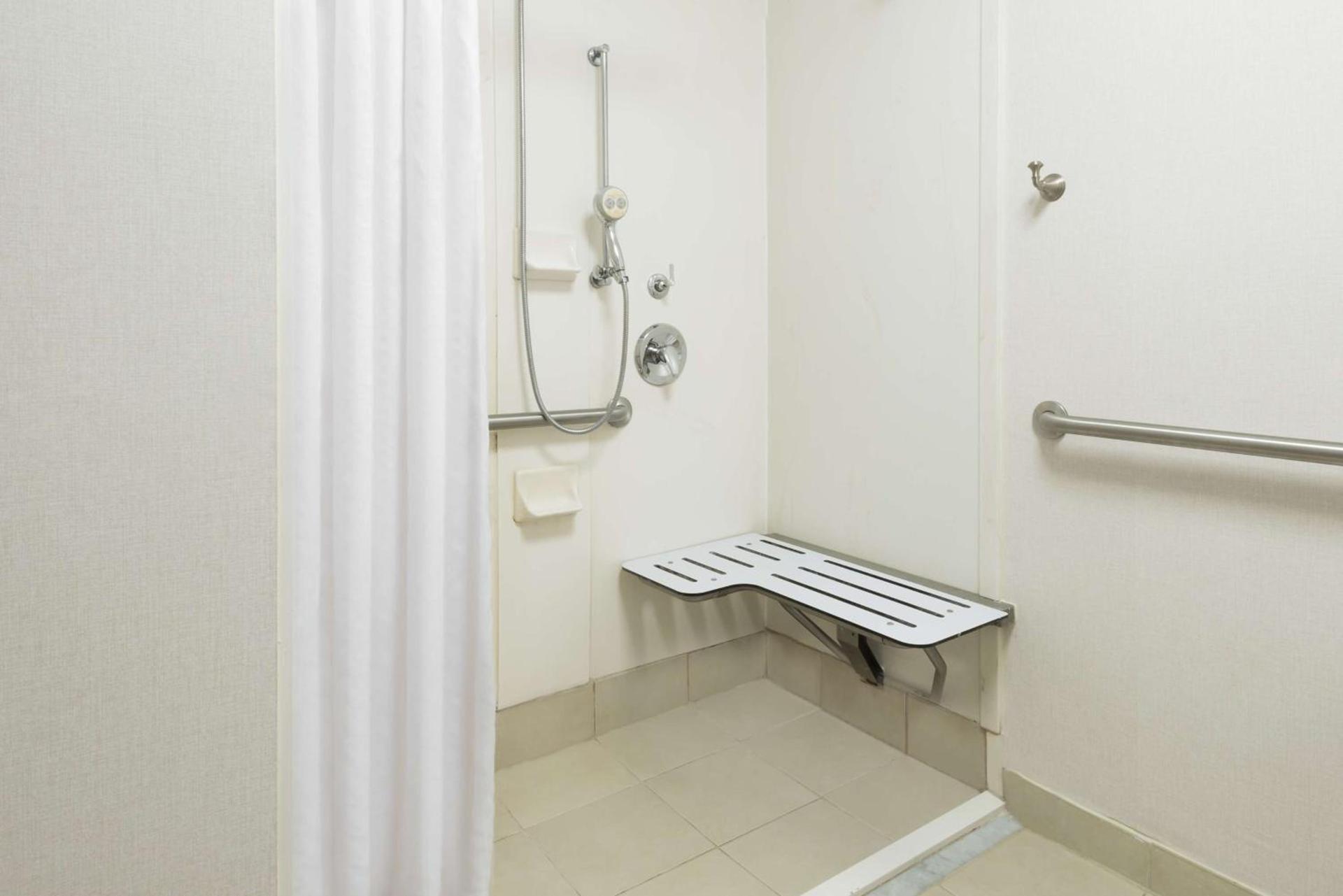 Homewood Suites by Hilton Raleigh/Crabtree Valley photo 20