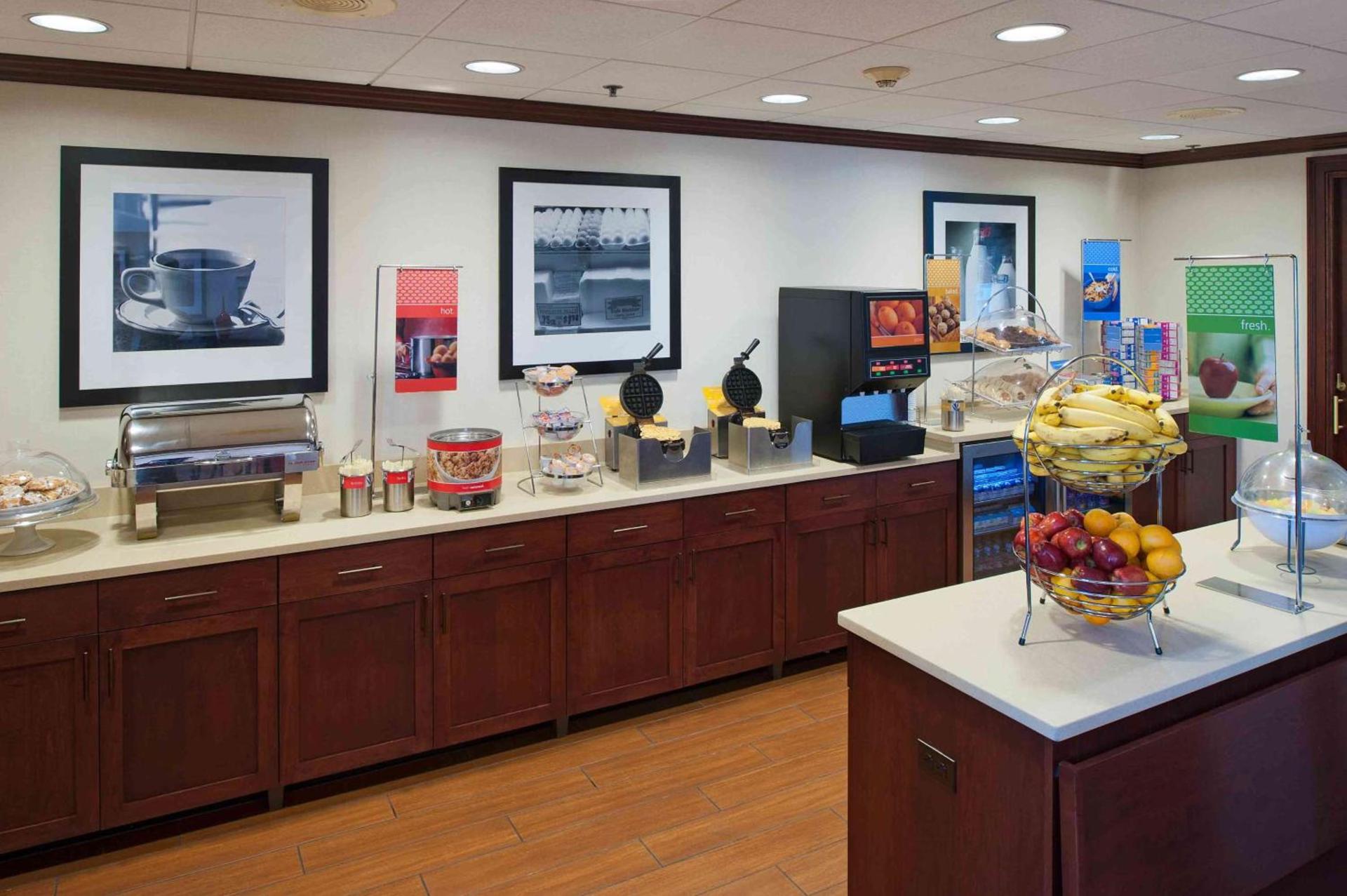 Hampton Inn & Suites Bethlehem photo 6