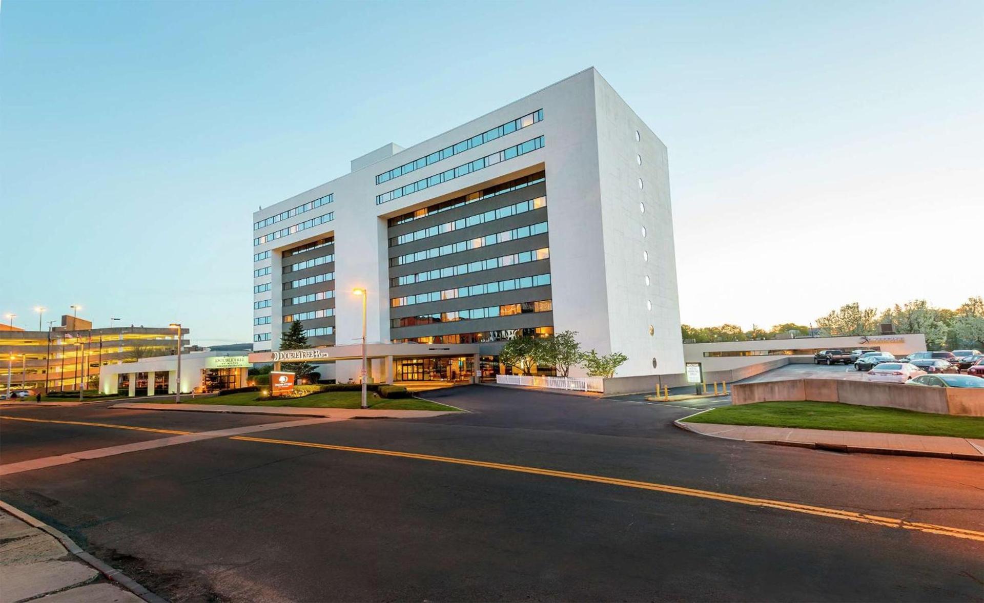 DoubleTree by Hilton Binghamton photo 1