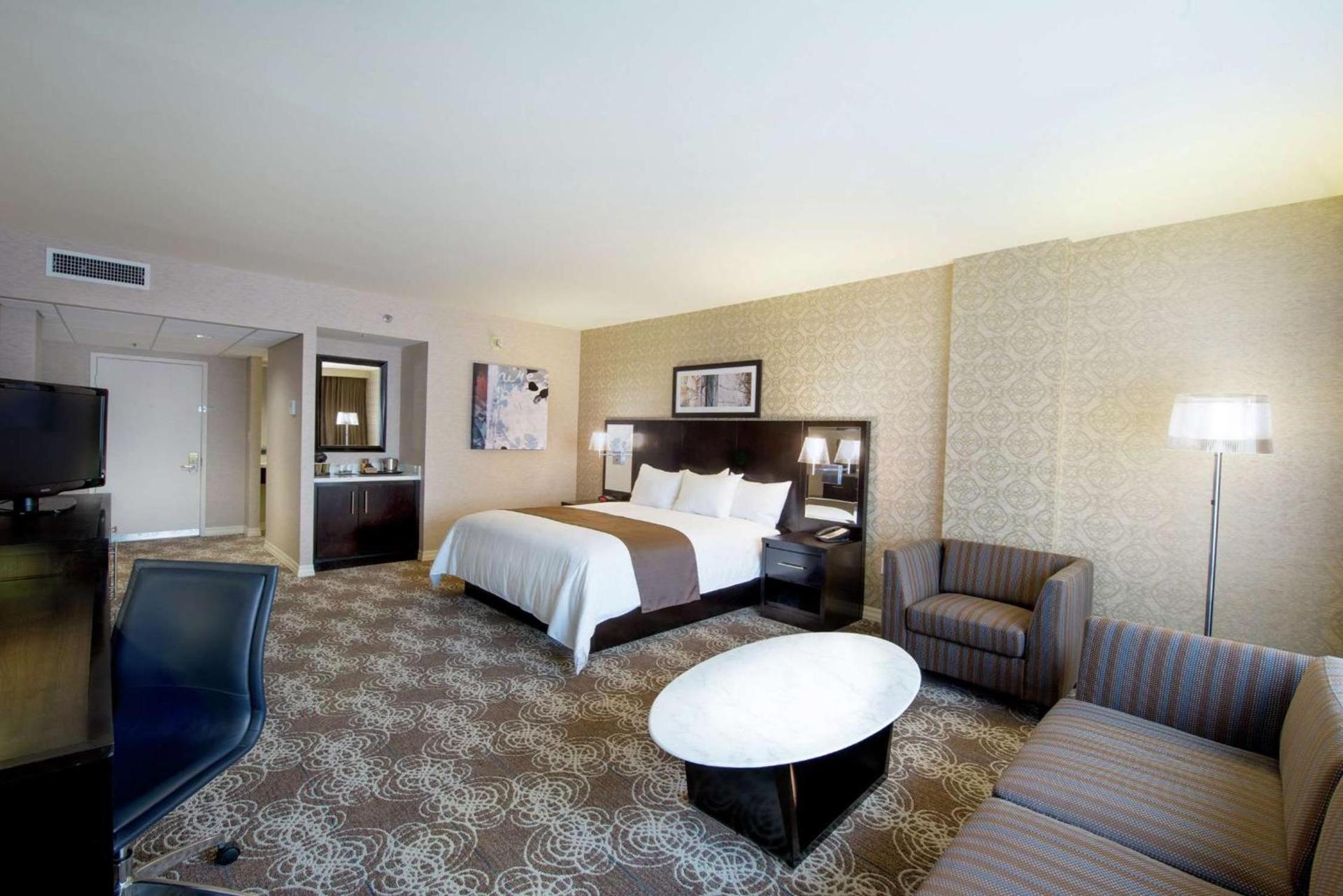 DoubleTree by Hilton Binghamton photo 7