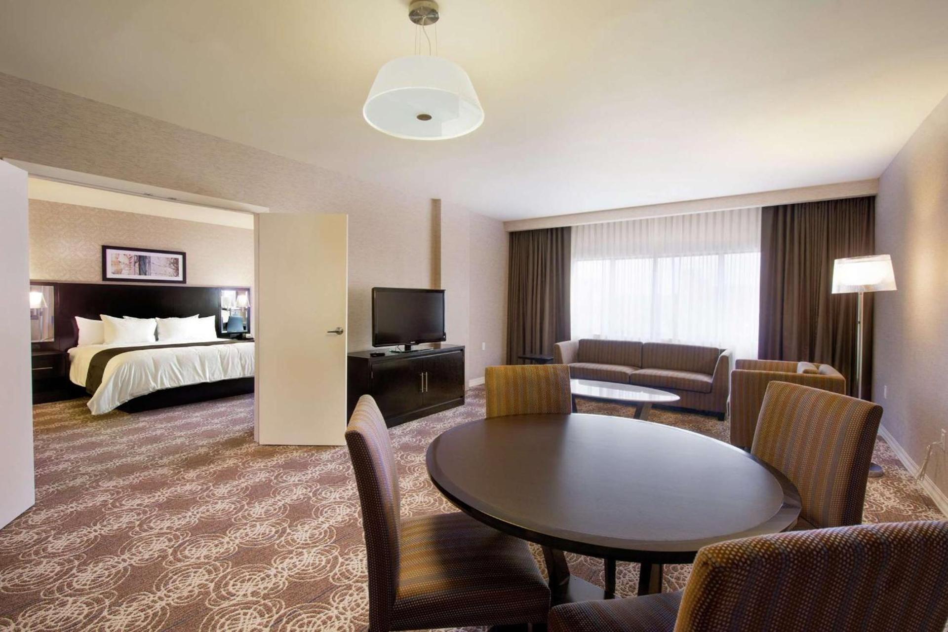 DoubleTree by Hilton Binghamton photo 10