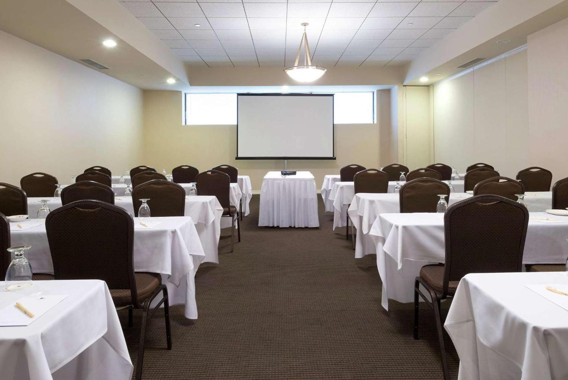 DoubleTree by Hilton Binghamton photo 22
