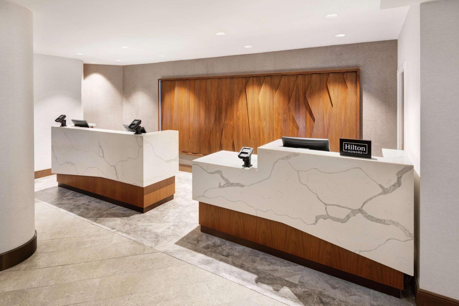 Embassy Suites Tysons Corner photo 3