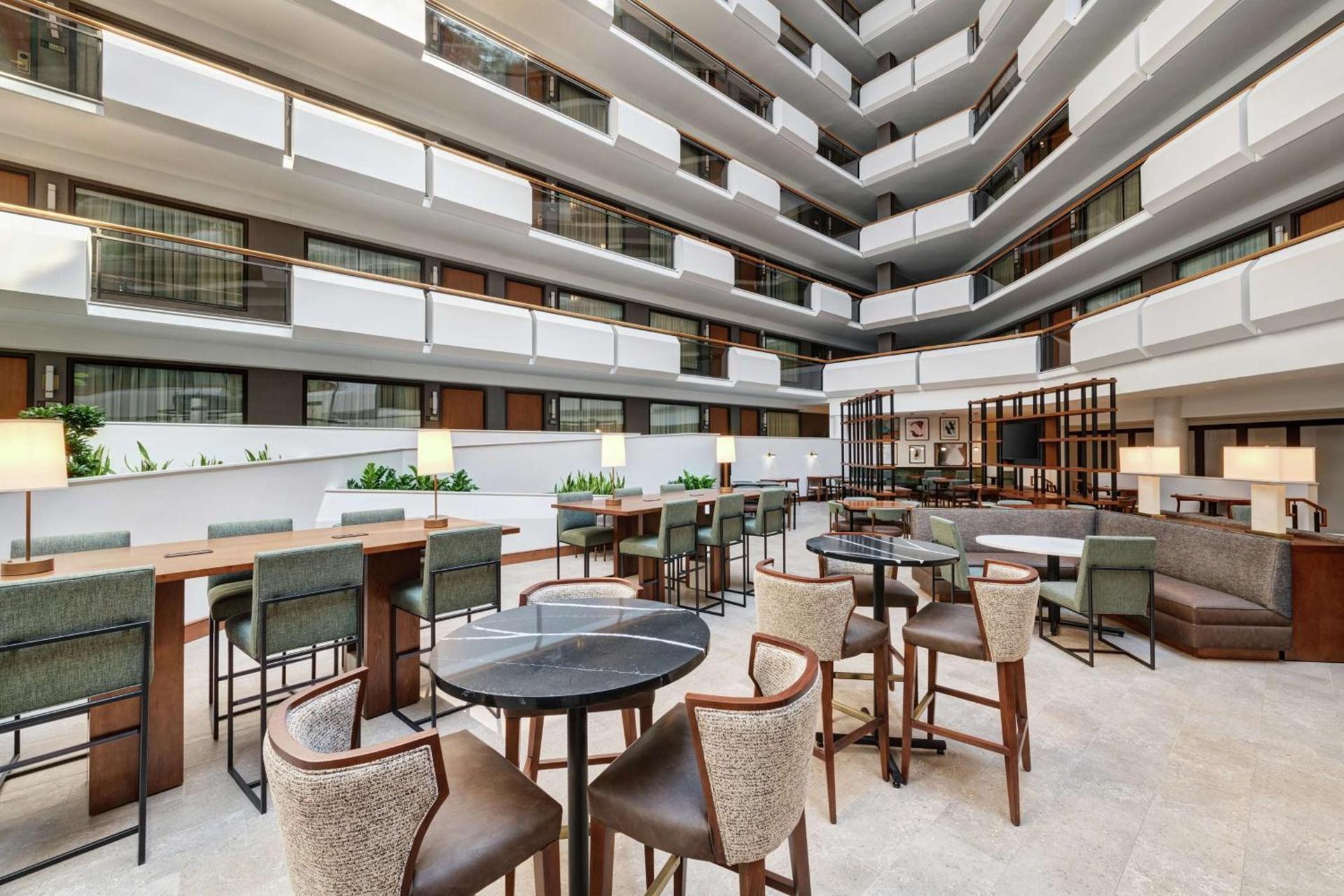 Embassy Suites Tysons Corner photo 4