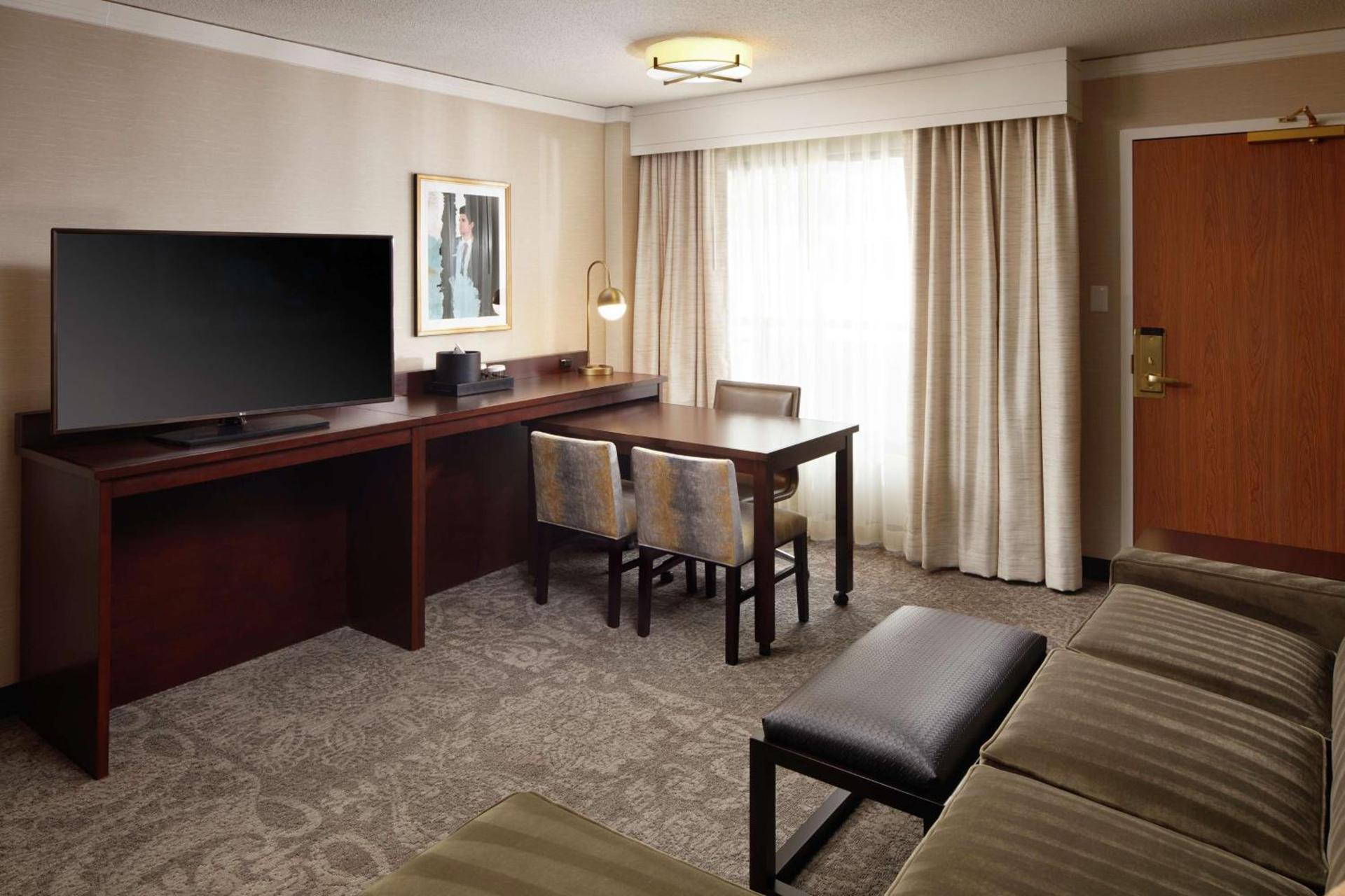 Embassy Suites Tysons Corner photo 21