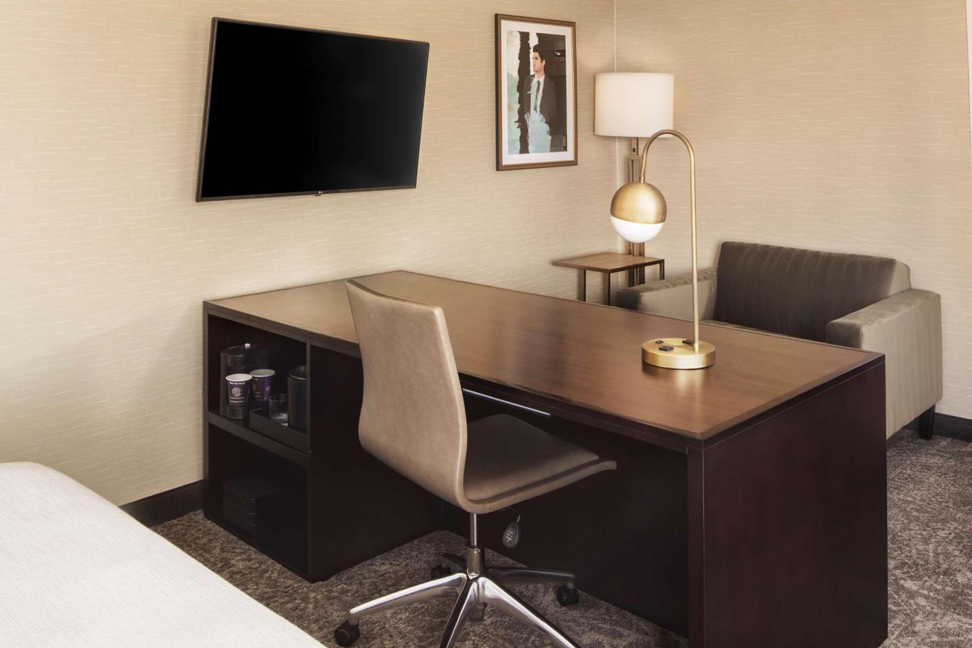 Embassy Suites Tysons Corner photo 23
