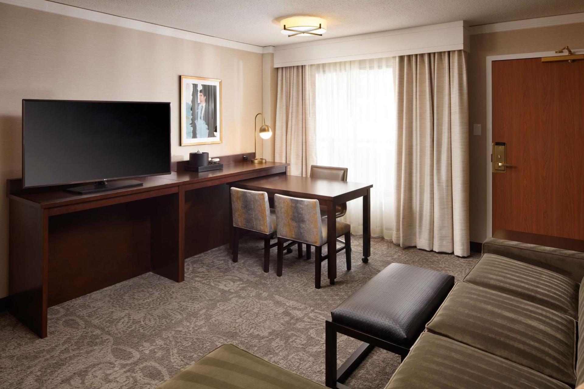 Embassy Suites Tysons Corner photo 30