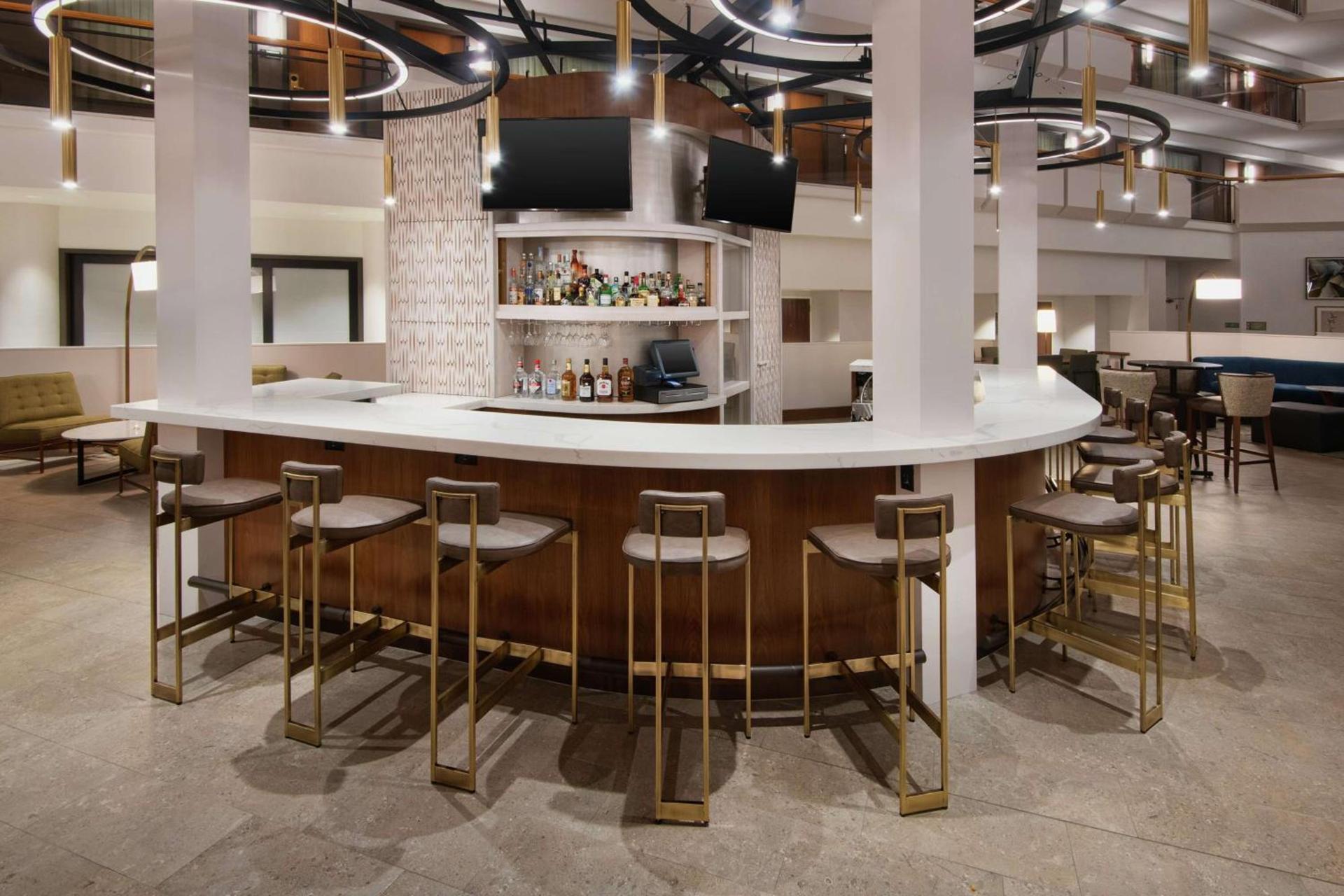 Embassy Suites Tysons Corner photo 36