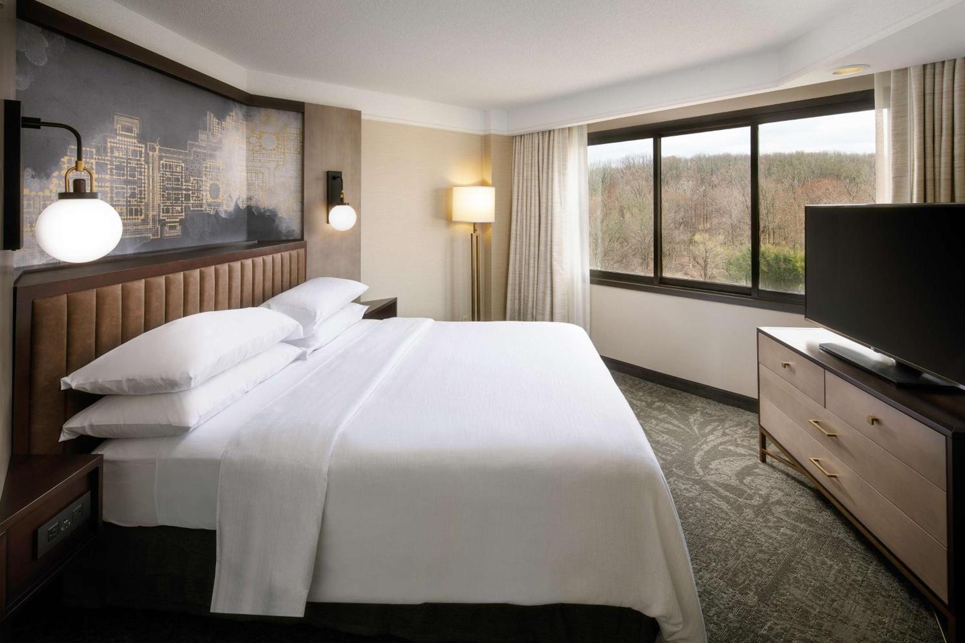 Embassy Suites Tysons Corner photo 40