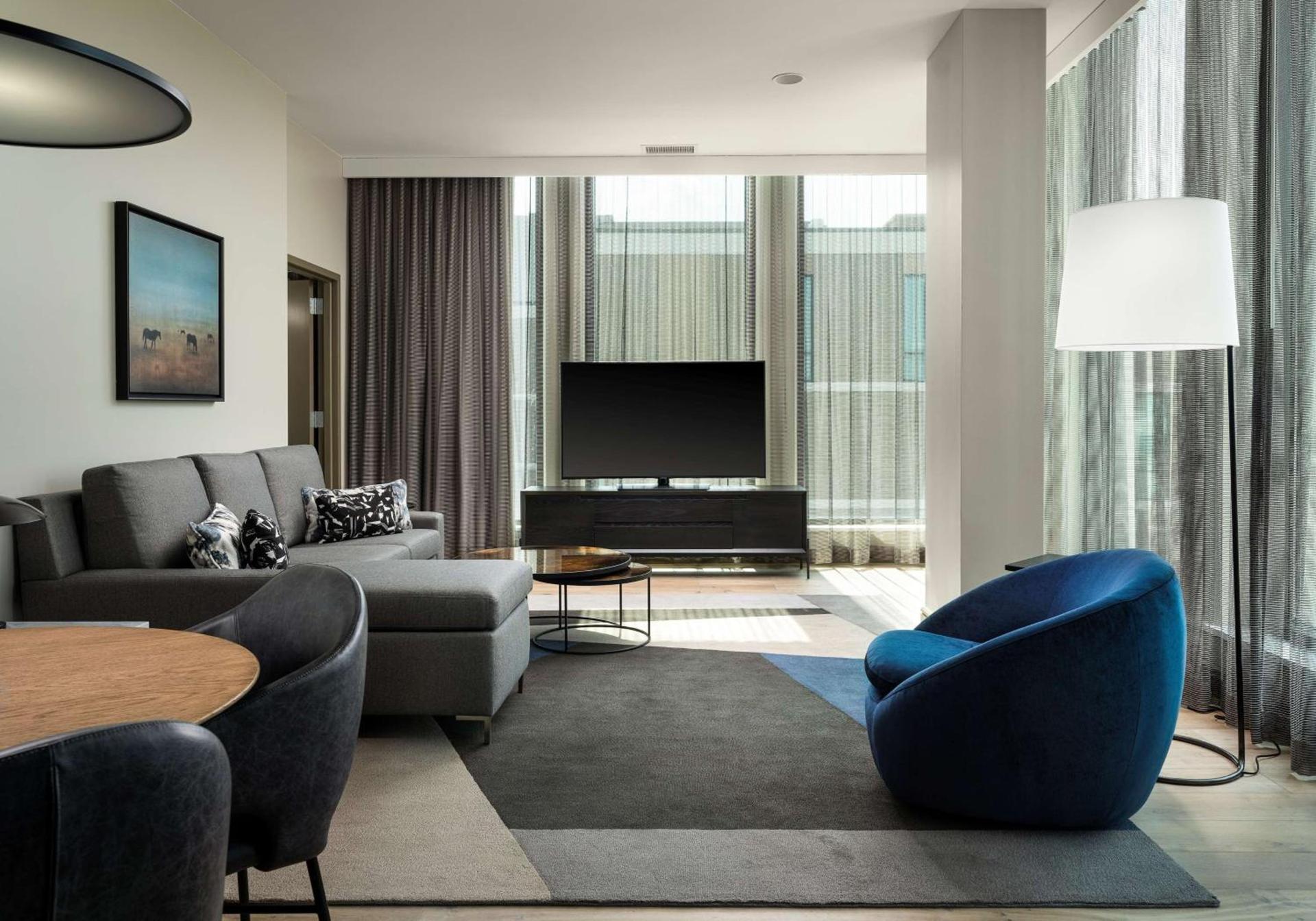 The Highland Dallas, Curio Collection by Hilton photo 17