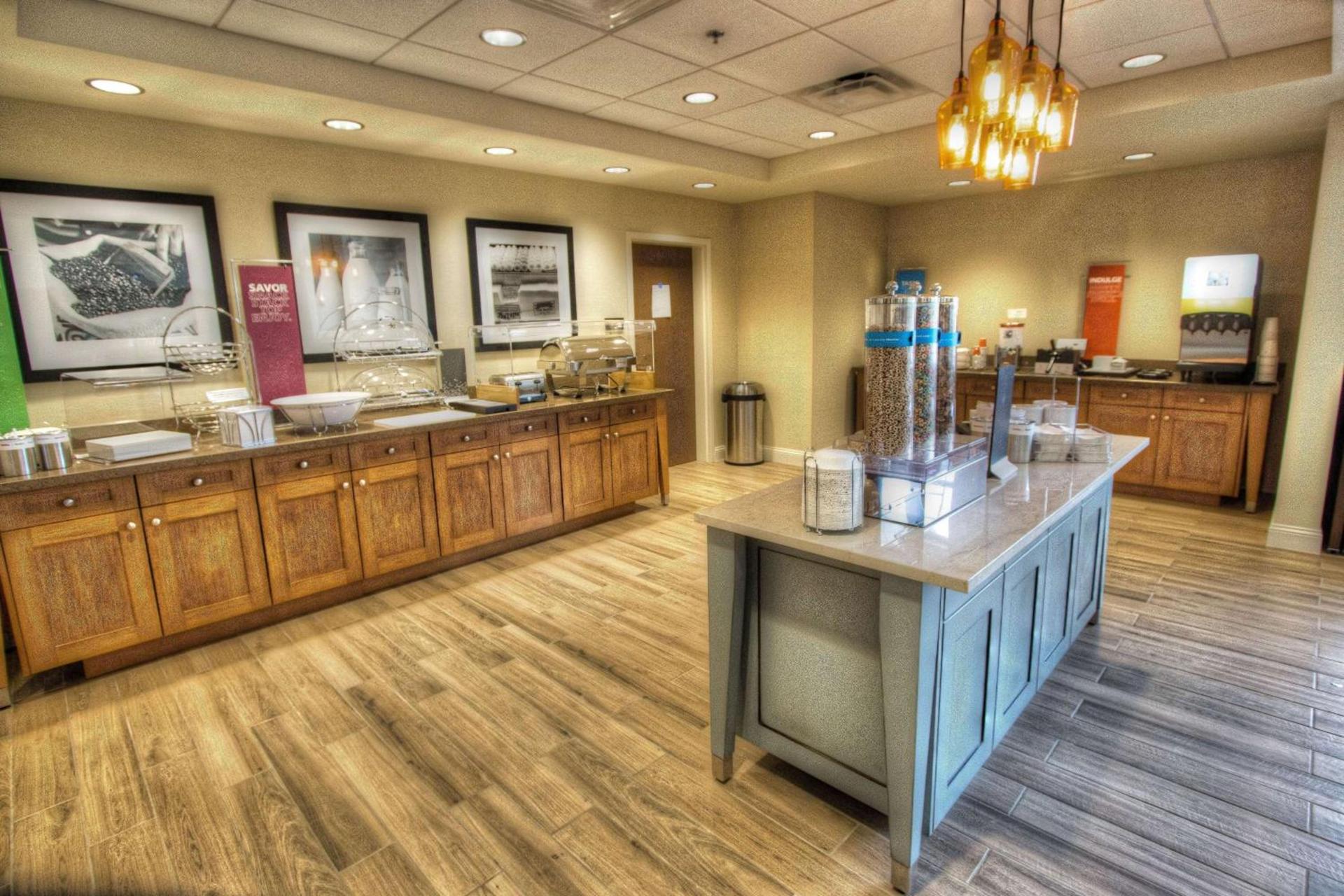 Hampton Inn & Suites Braselton photo 11