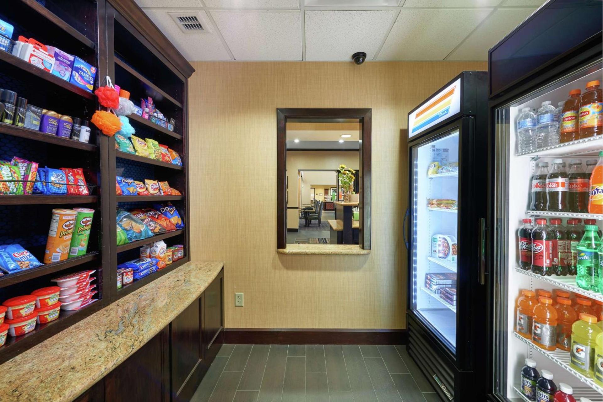 Hampton Inn Sweetwater photo 12