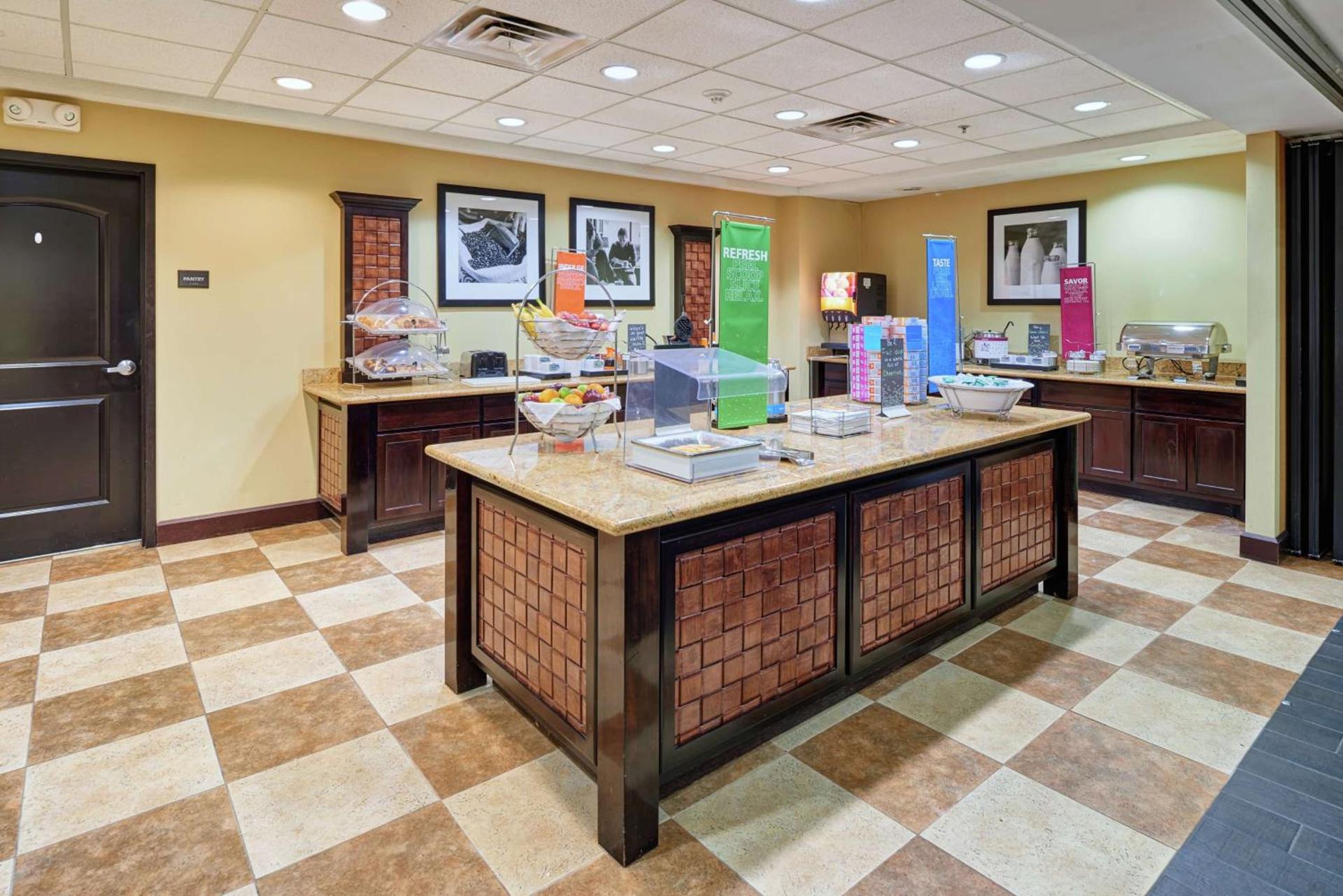 Hampton Inn Sweetwater photo 13