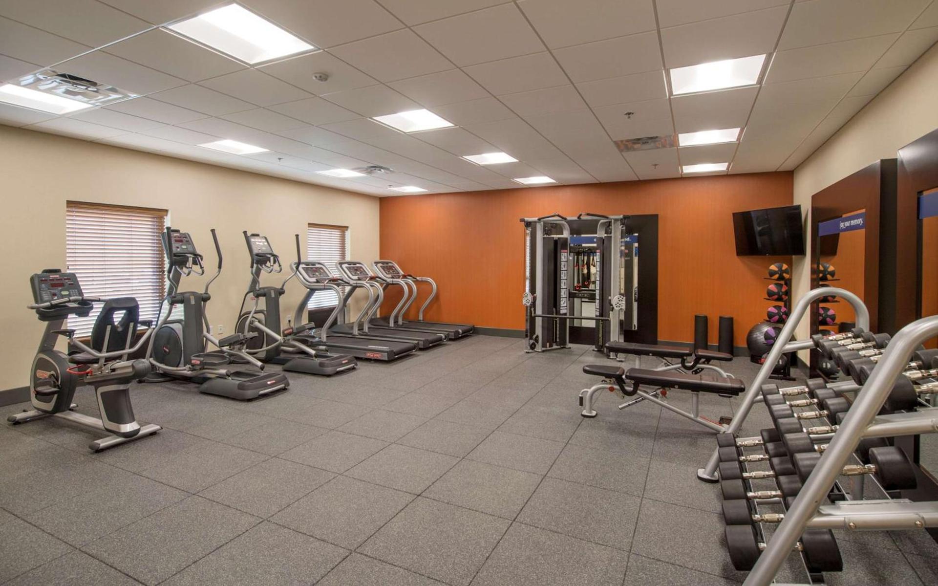 Hampton Inn & Suites Braselton photo 13