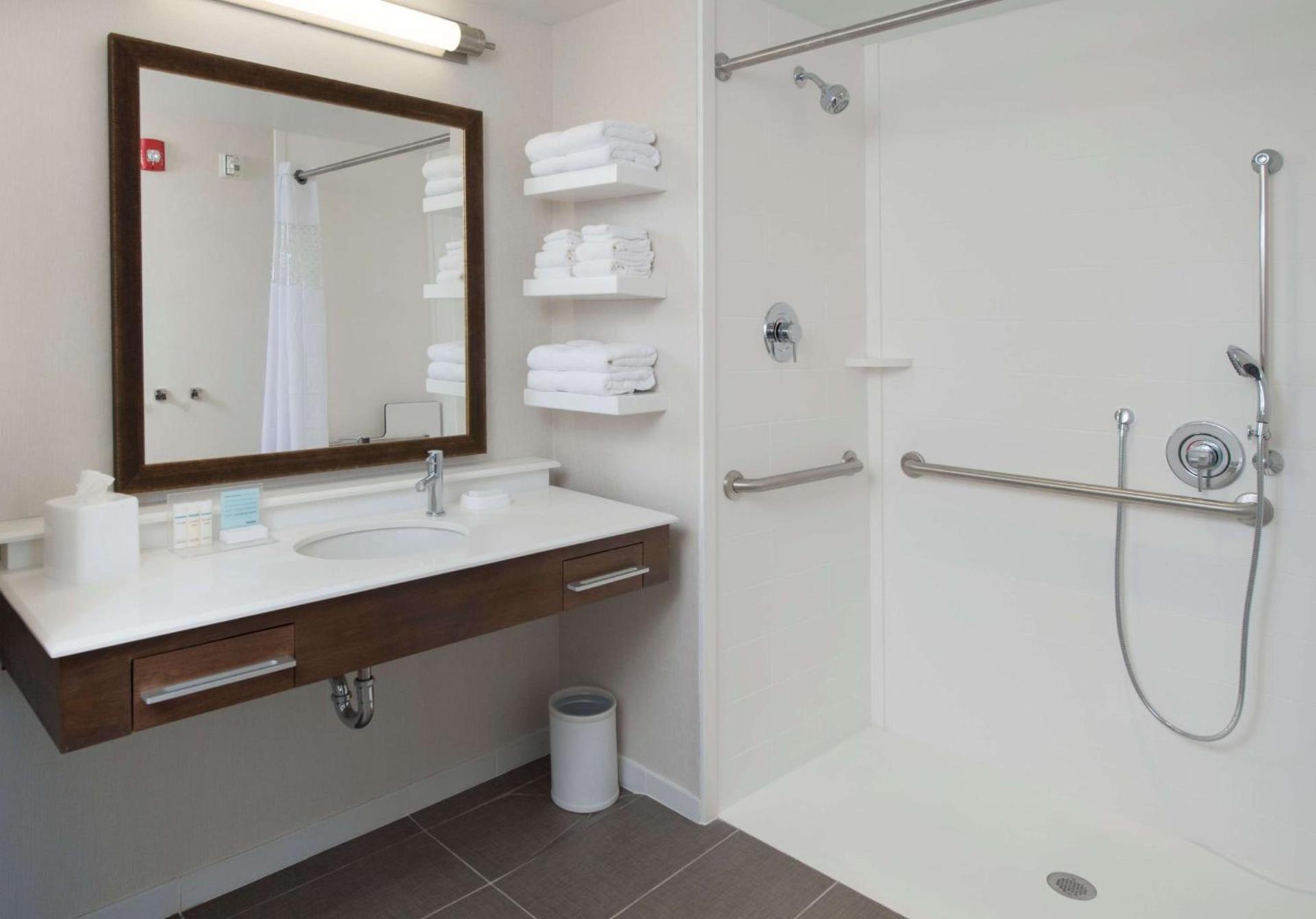 Hampton Inn & Suites Braselton photo 14
