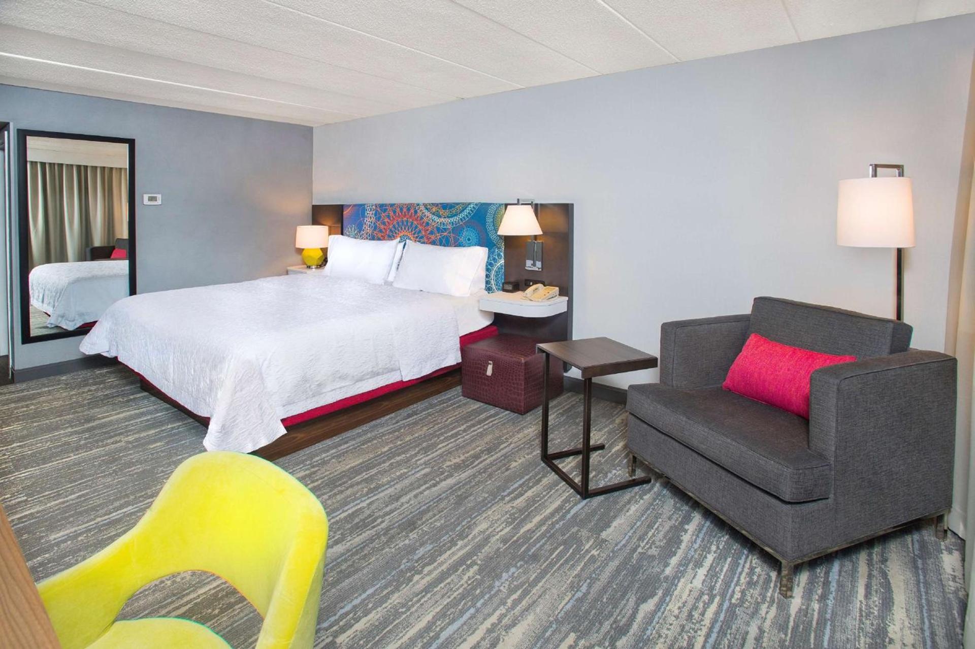Hampton Inn & Suites Annapolis photo 18