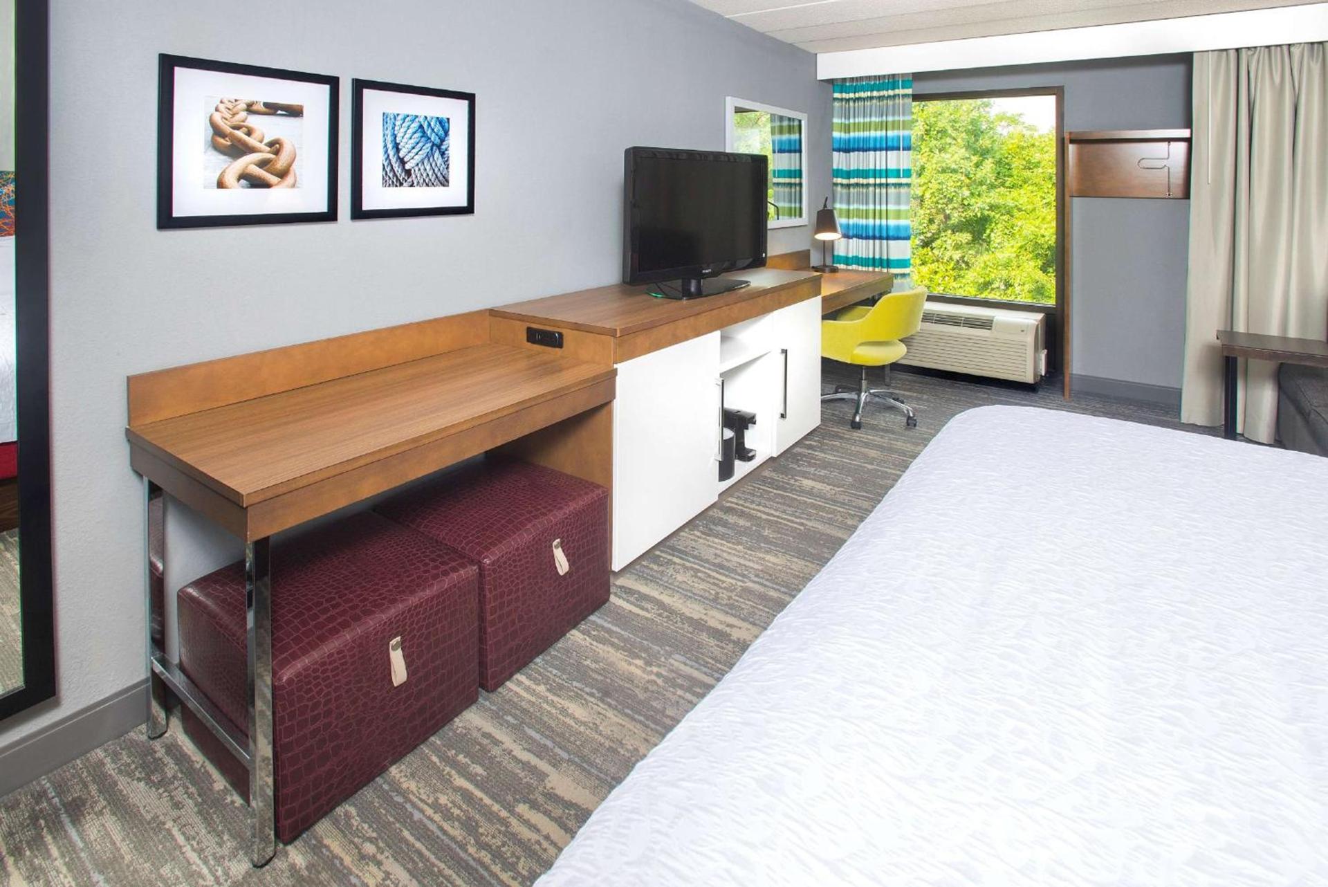 Hampton Inn & Suites Annapolis photo 23