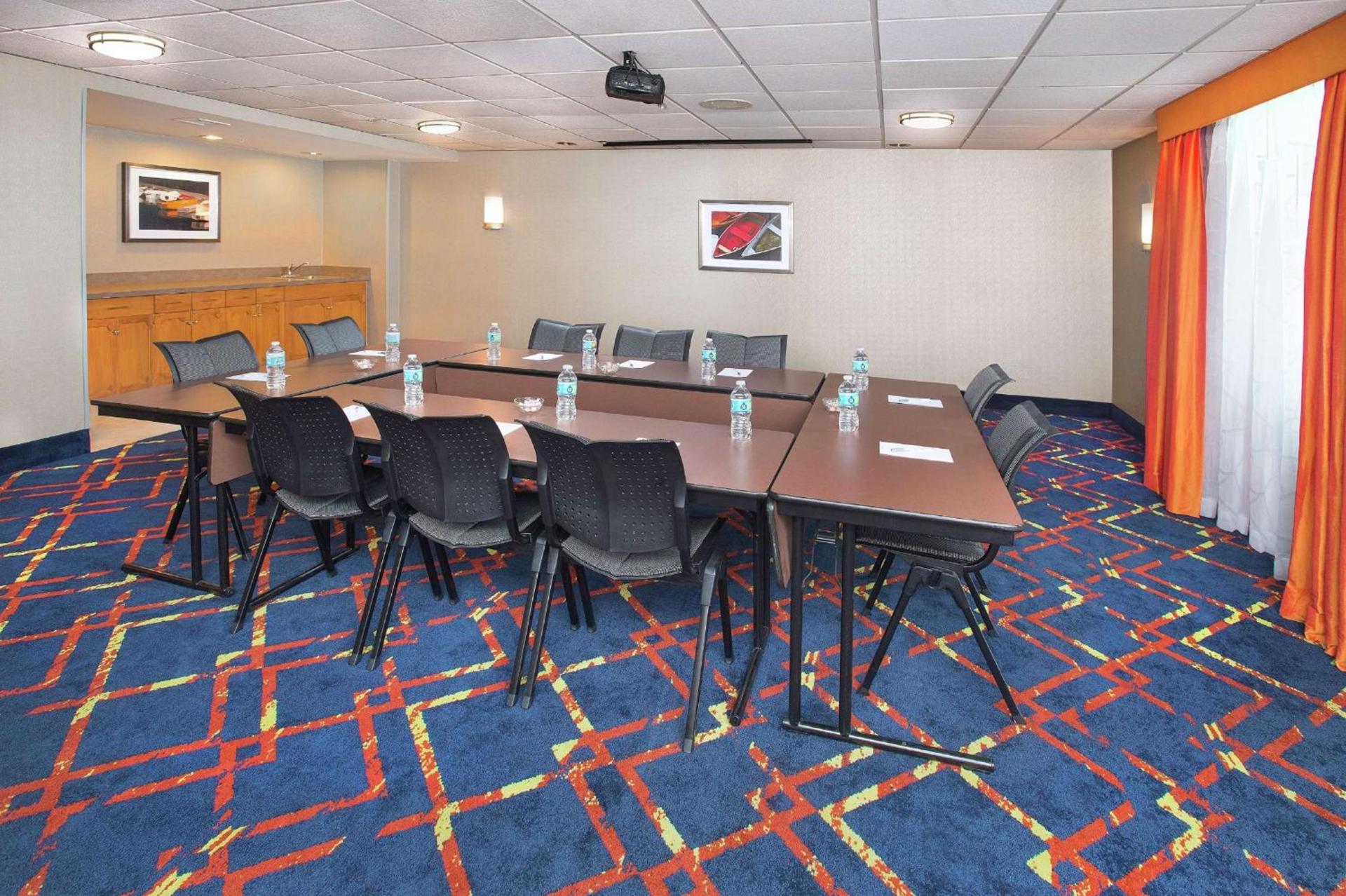 Hampton Inn & Suites Annapolis photo 26
