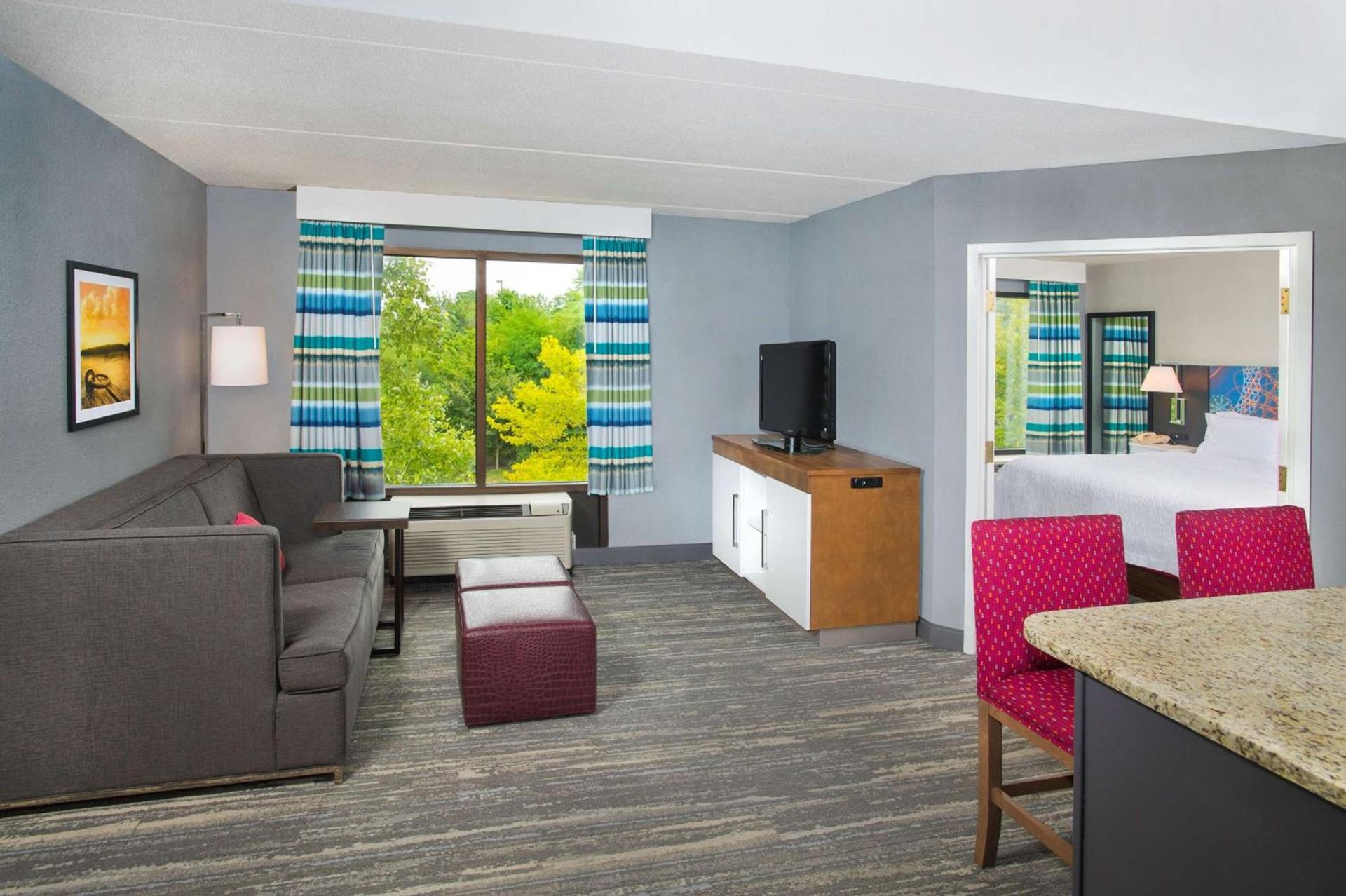 Hampton Inn & Suites Annapolis photo 30