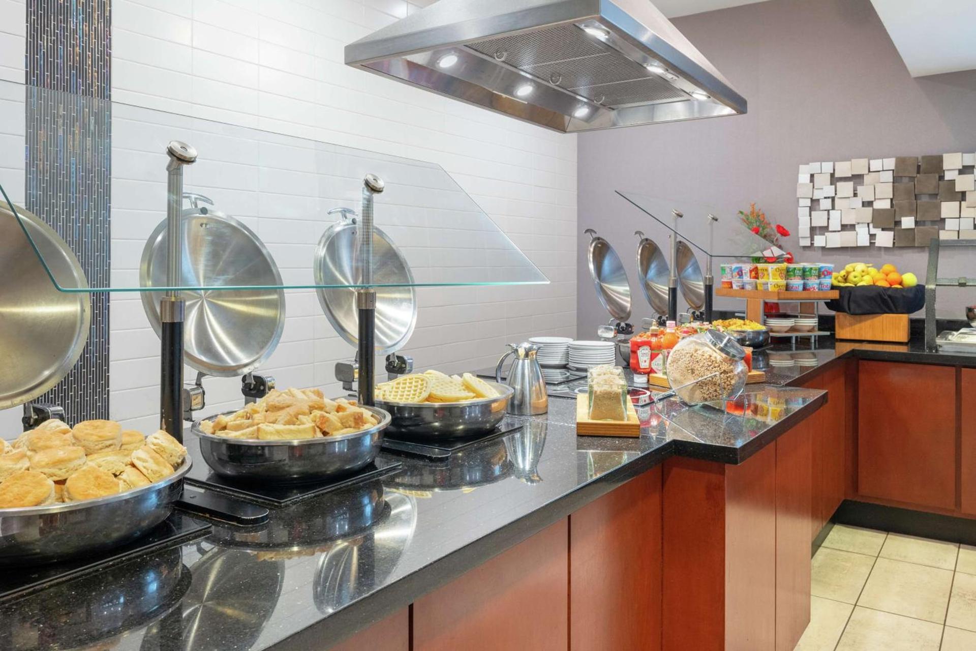 DoubleTree by Hilton Atlanta Airport photo 5