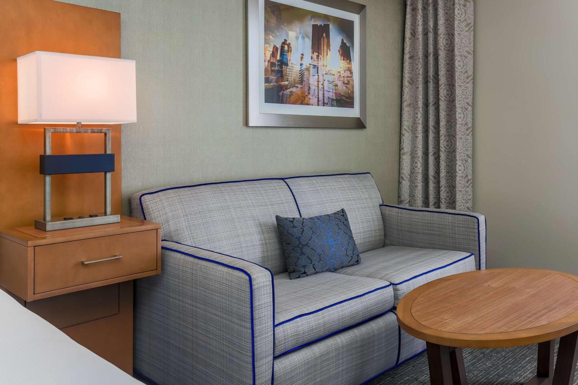 DoubleTree by Hilton Atlanta Airport photo 14