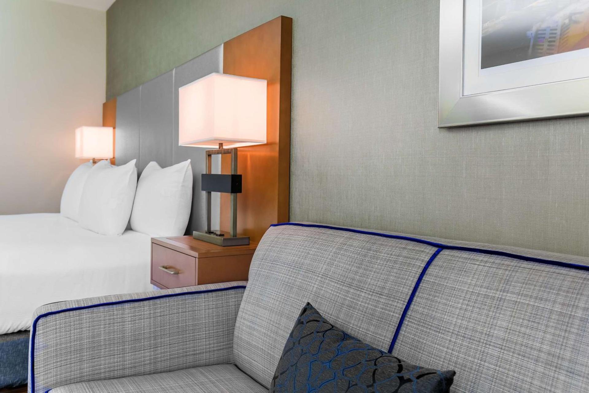 DoubleTree by Hilton Atlanta Airport photo 17