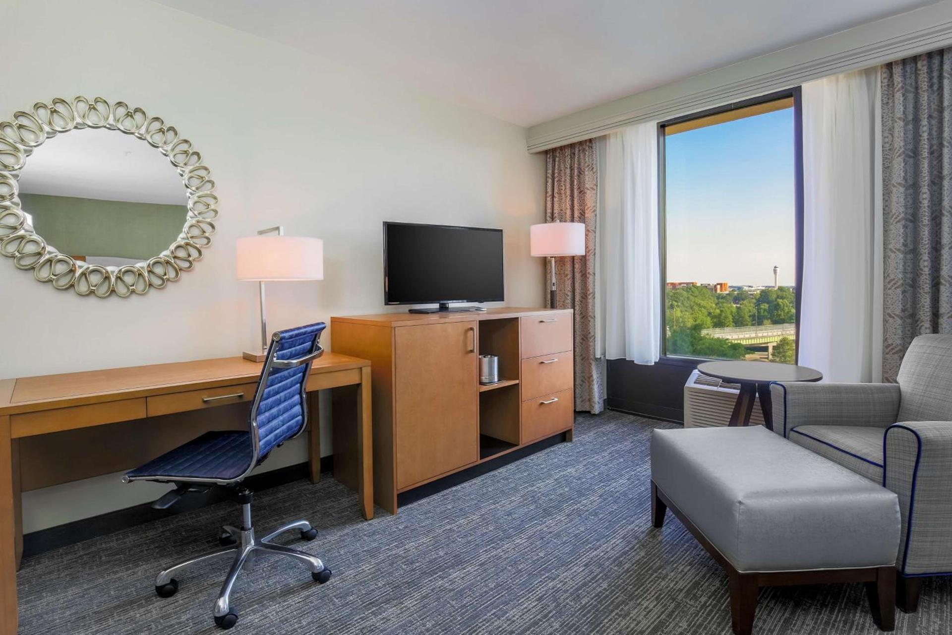 DoubleTree by Hilton Atlanta Airport photo 18