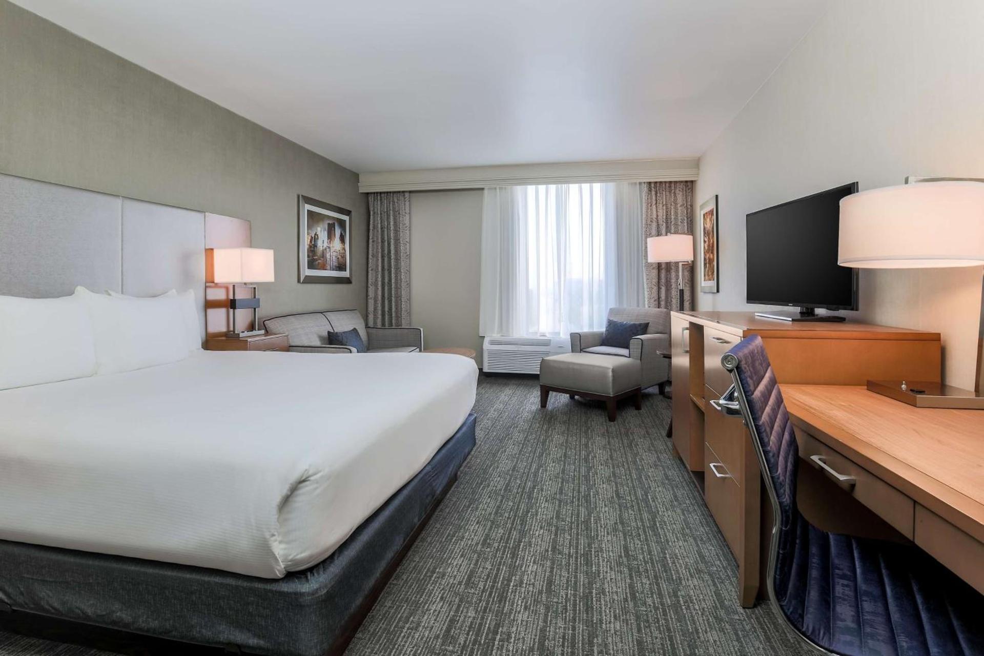 DoubleTree by Hilton Atlanta Airport photo 20
