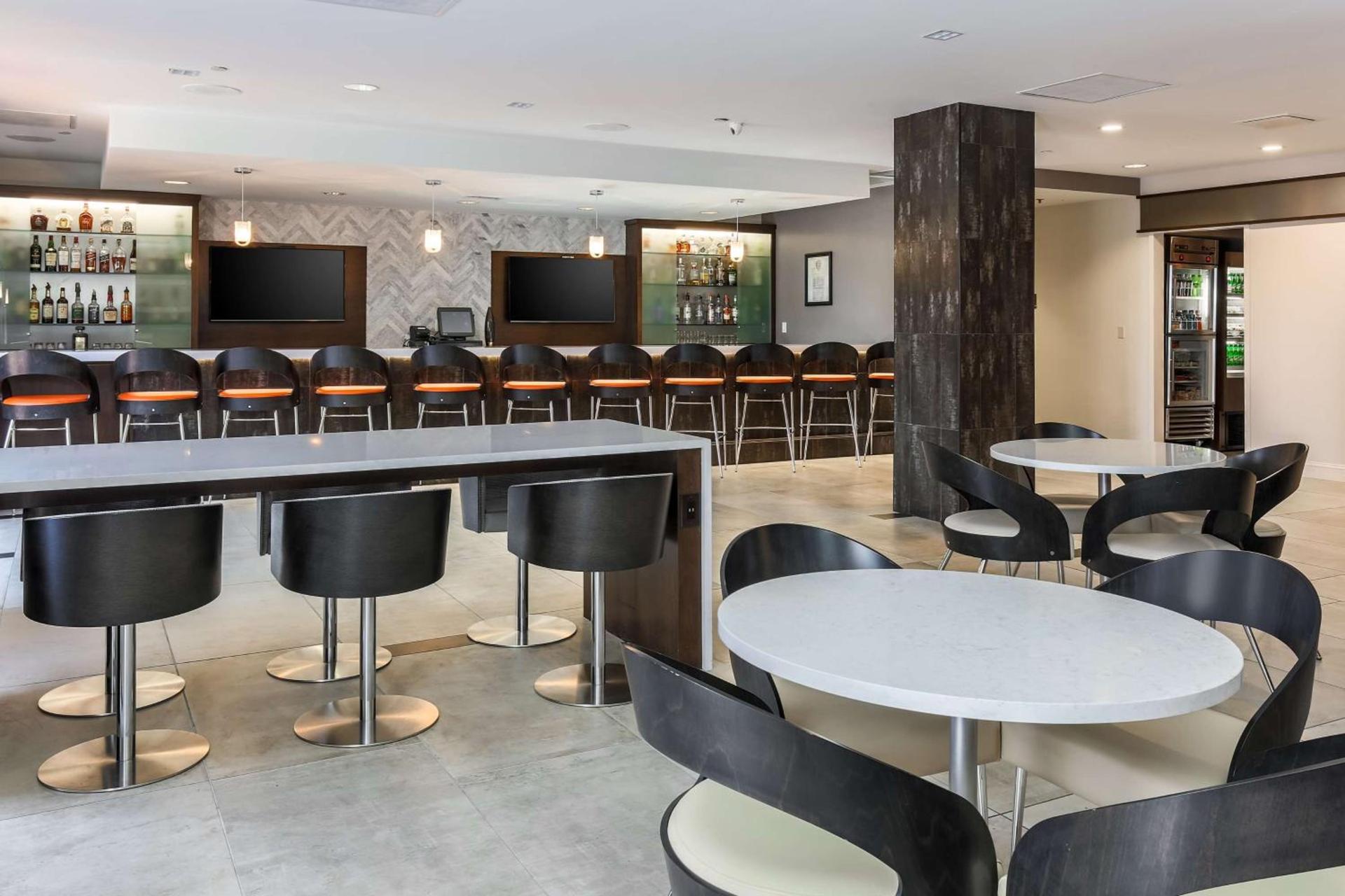 DoubleTree by Hilton Atlanta Airport photo 25