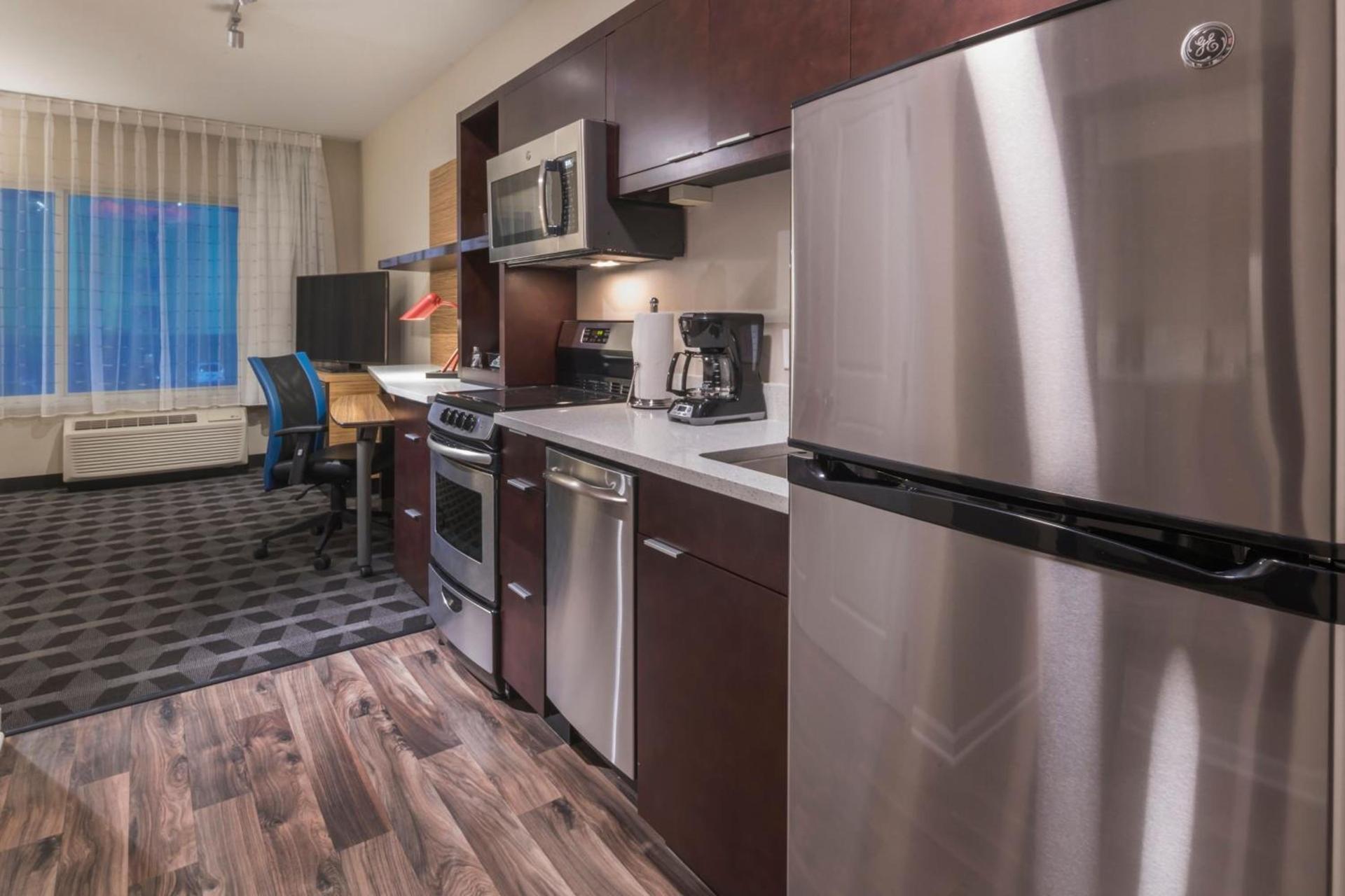 Towneplace Suites By Marriott Hays photo 10