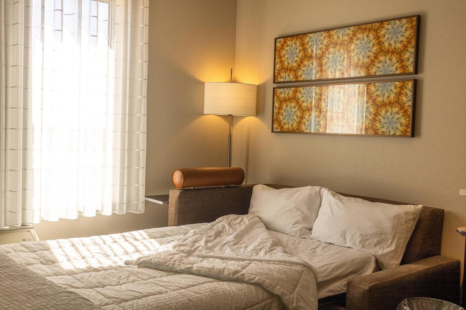 Towneplace Suites By Marriott Hays photo 20