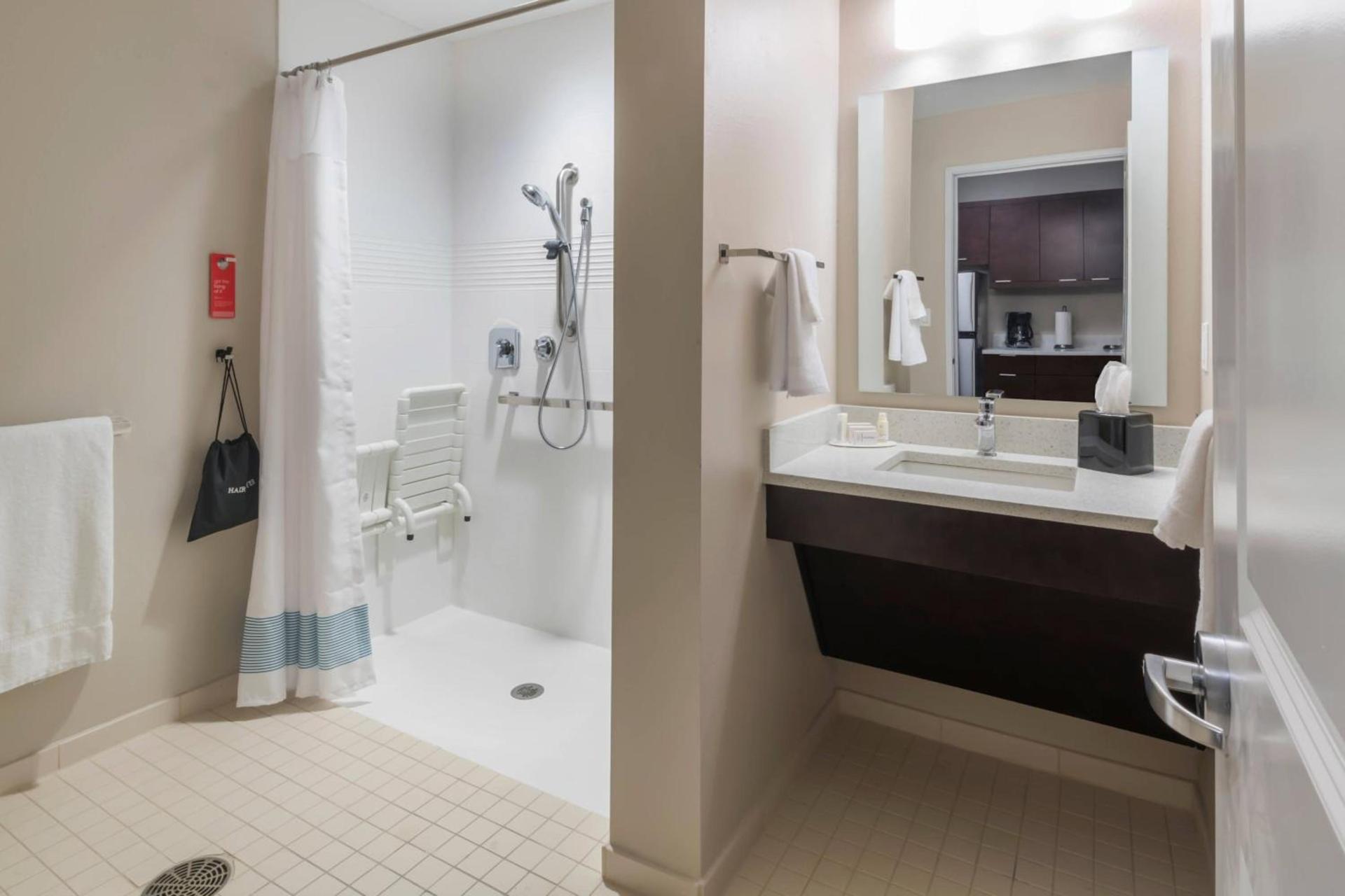 Towneplace Suites By Marriott Hays photo 23