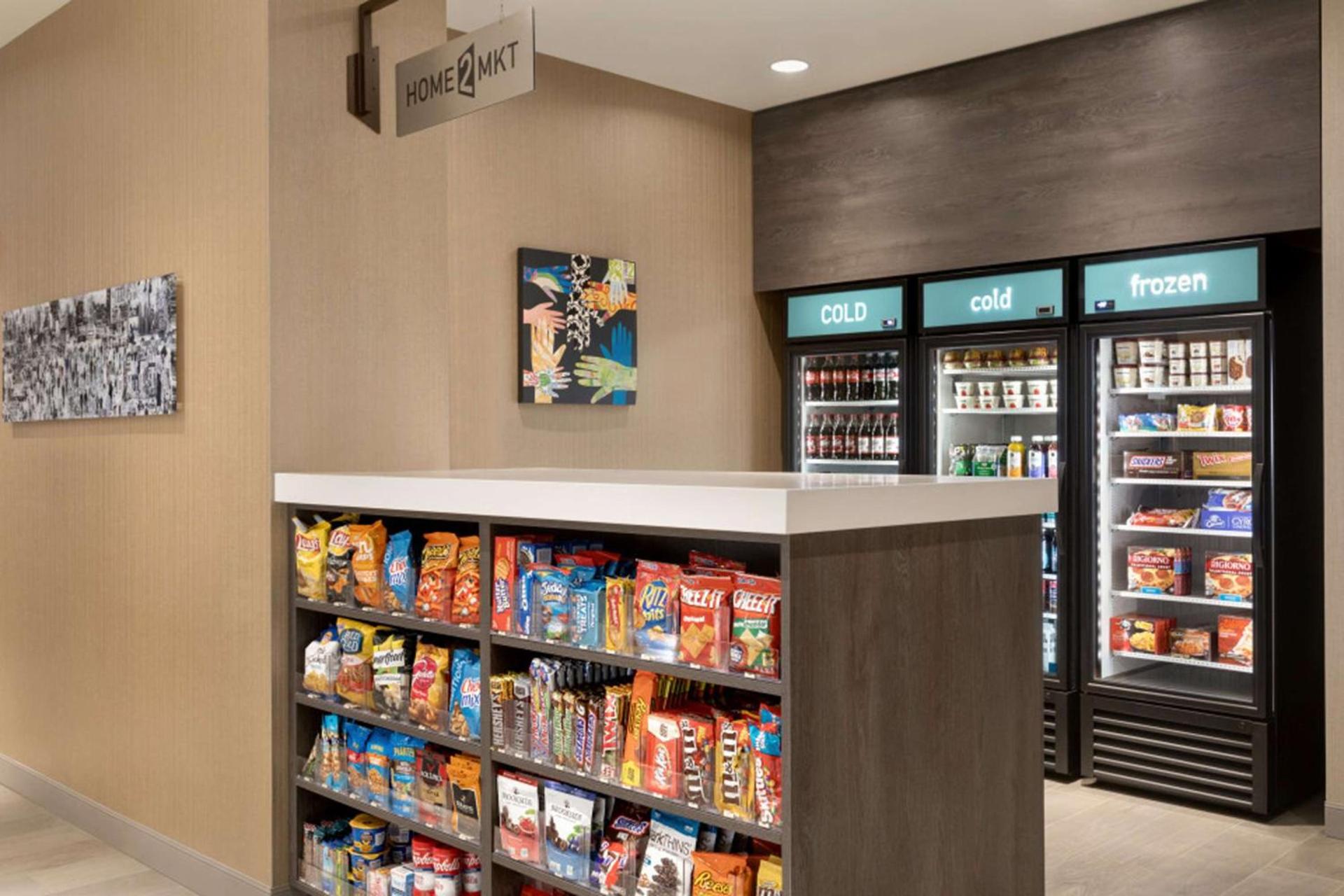 Home2 Suites By Hilton Chicago River North photo 8
