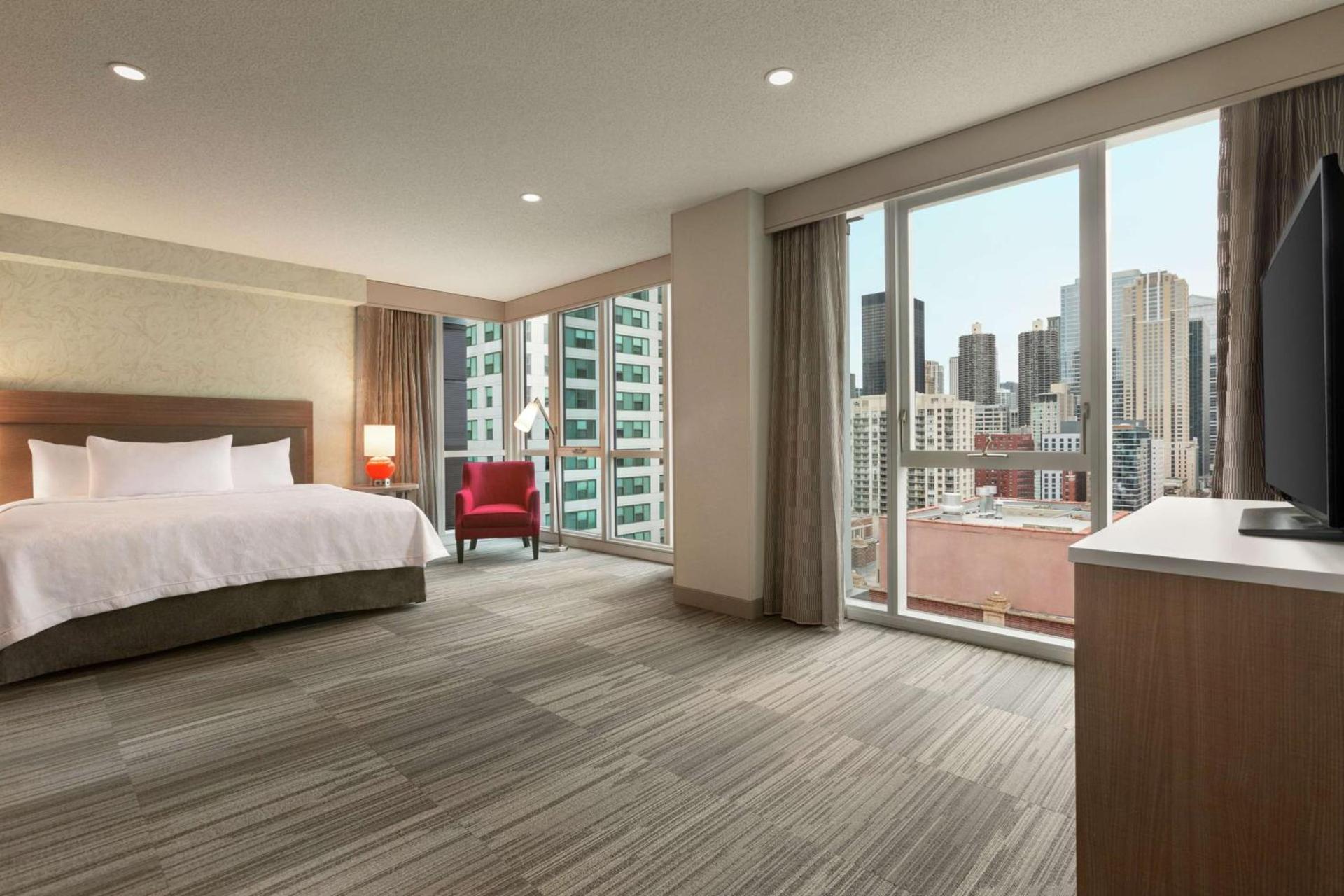 Home2 Suites By Hilton Chicago River North photo 29