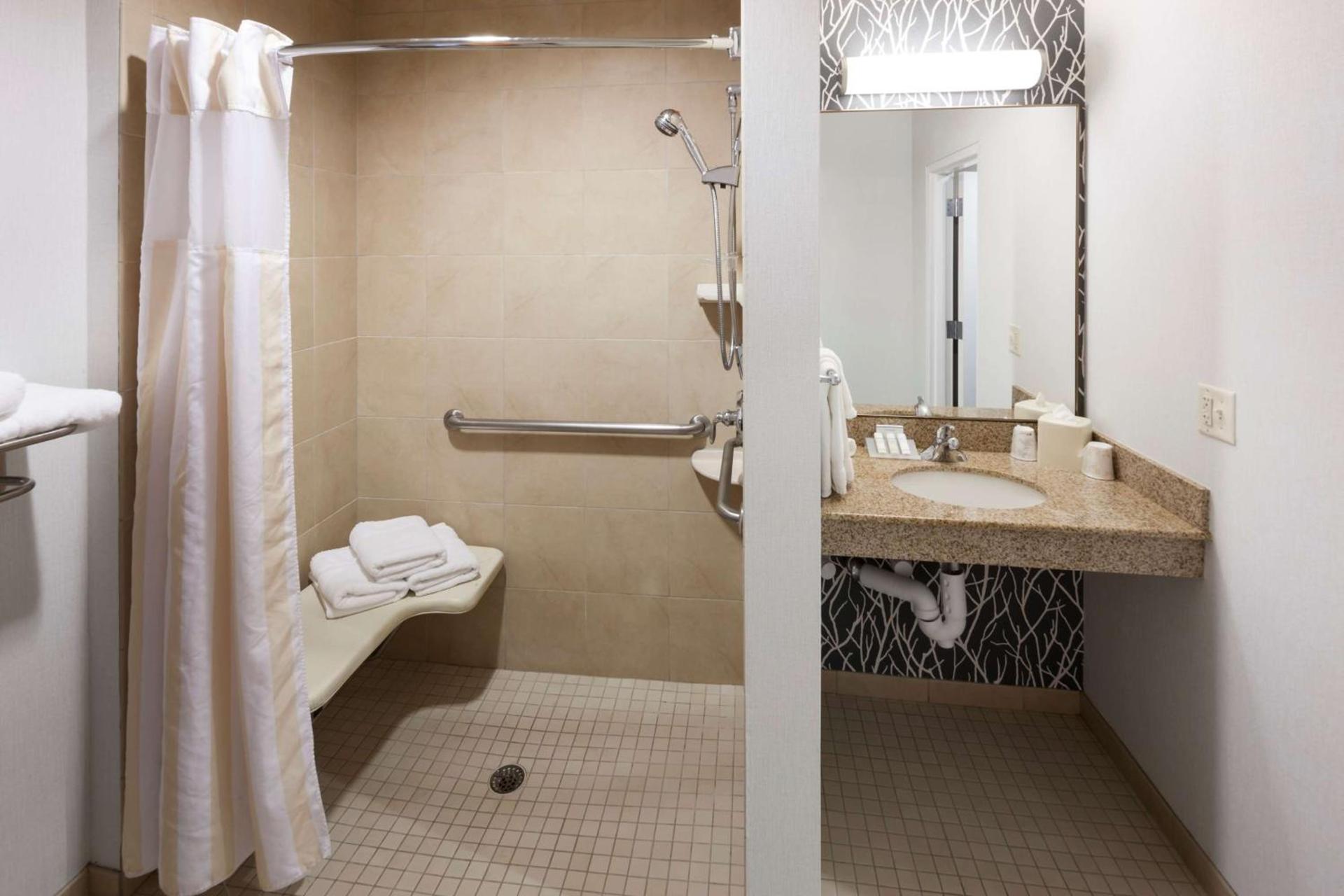 Hilton Garden Inn Austin North photo 21